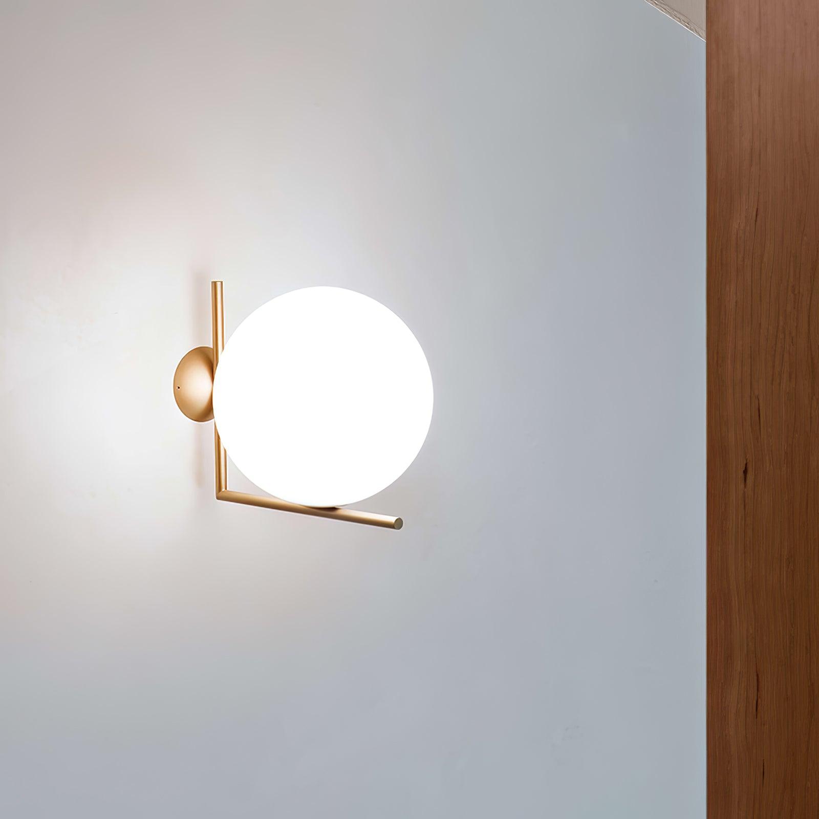 Blown Glass Opal Glass Wall Lamp - Blowlighting