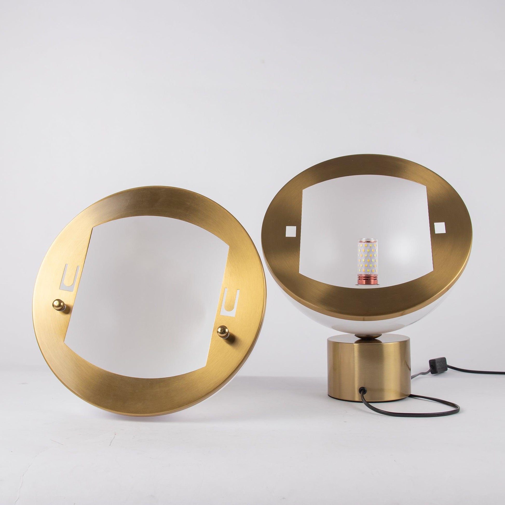 Crescent Table Lamp - Blowlighting