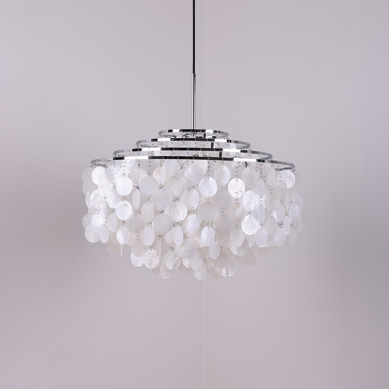 Round Shell Chandelier - Blowlighting