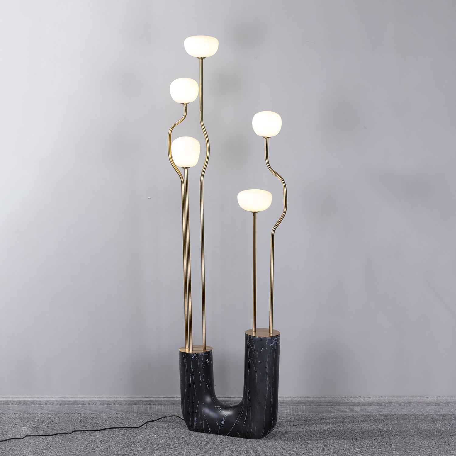 Aria Bloom Floor Lamp - Blowlighting