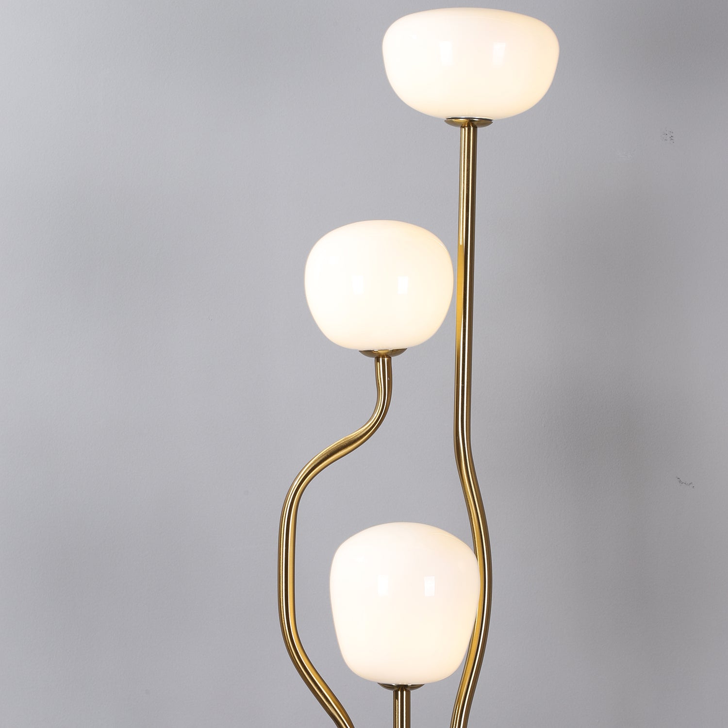 Aria Bloom Floor Lamp - Blowlighting