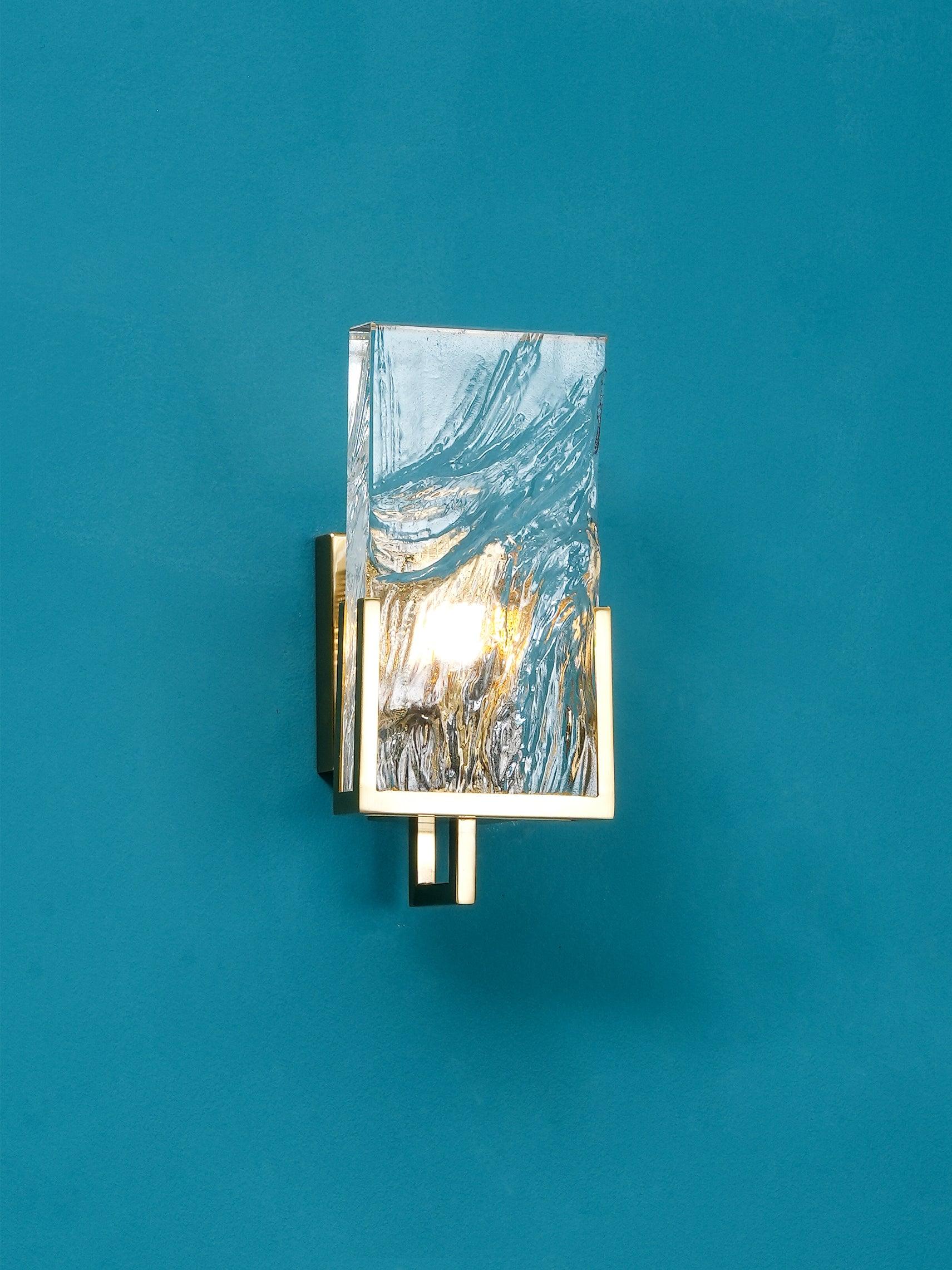 Ice Crystal Wall Lamp - Blowlighting