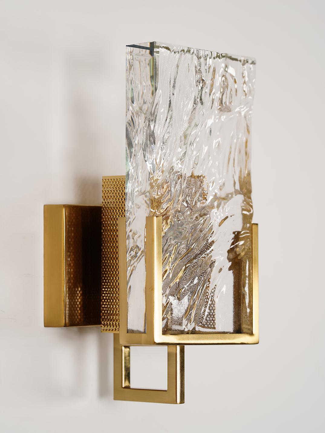 Ice Crystal Wall Lamp - Blowlighting