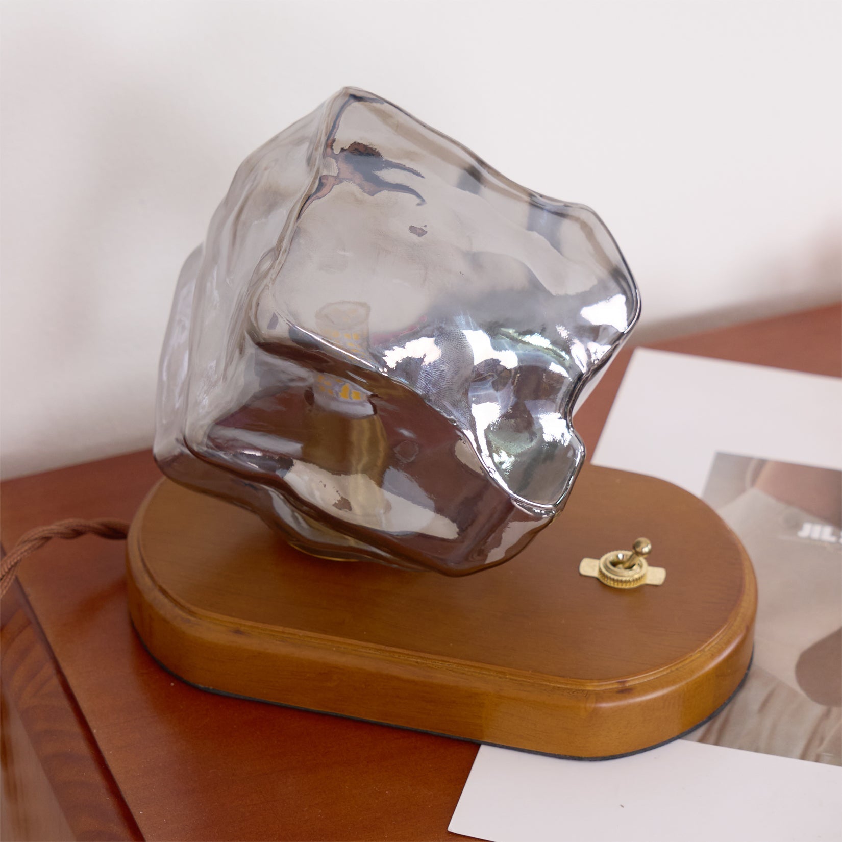 Ice Stone Glass Table Lamp - Blowlighting