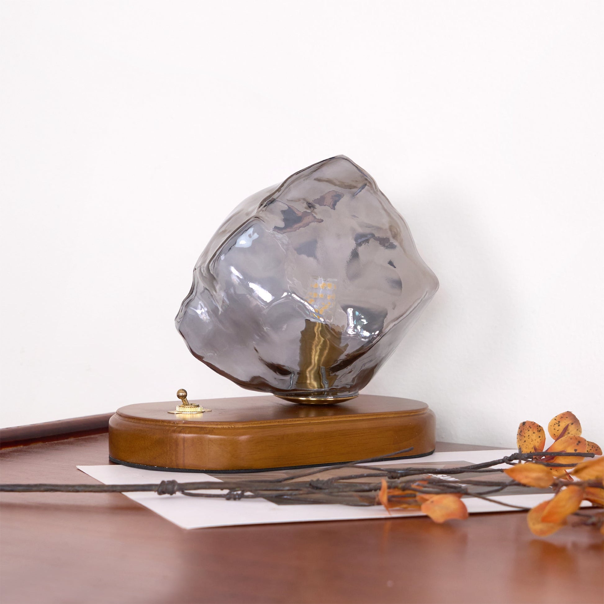 Ice Stone Glass Table Lamp - Blowlighting