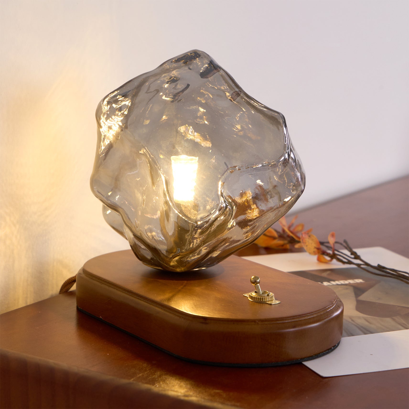 Ice Stone Glass Table Lamp - Blowlighting