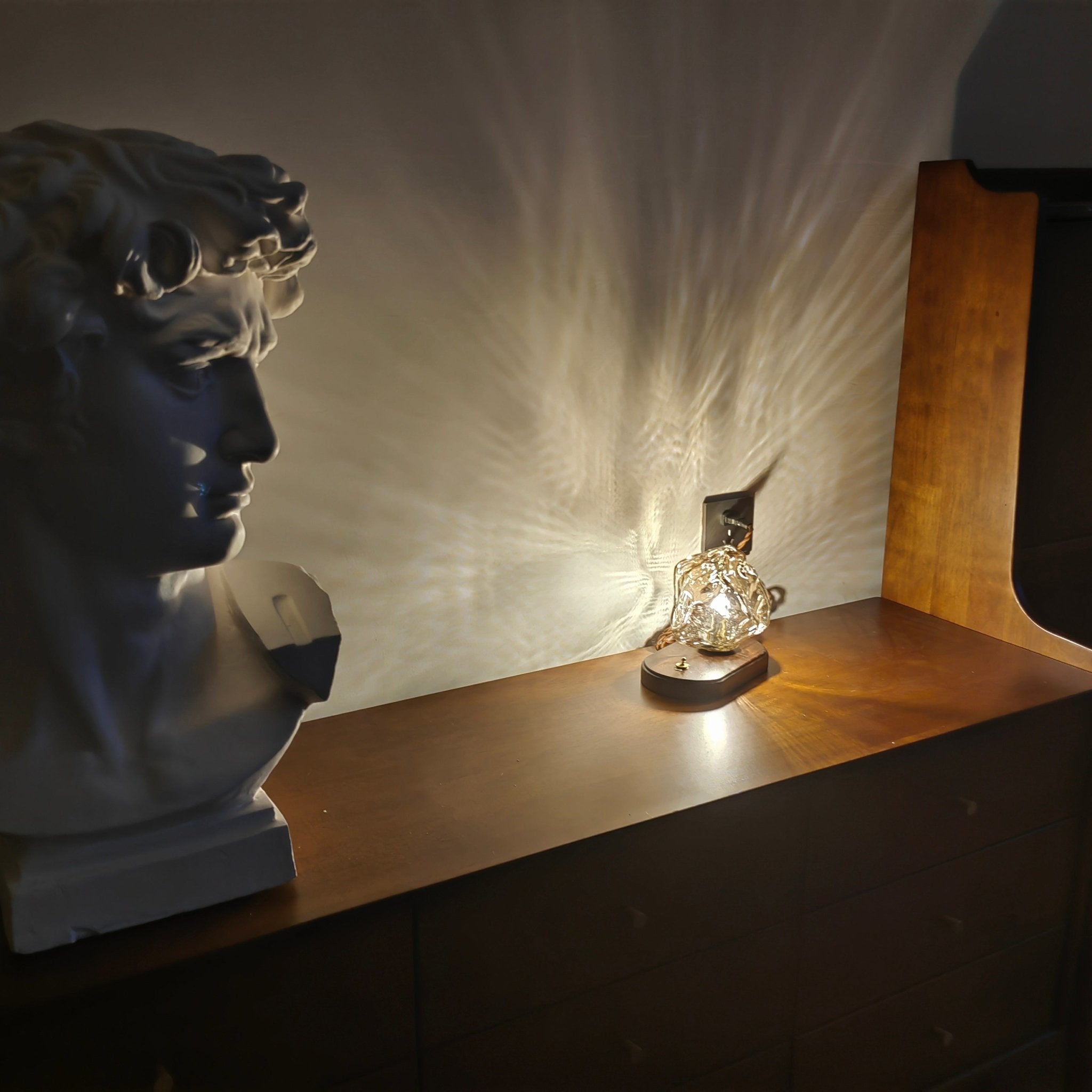 Ice Stone Glass Table Lamp - Blowlighting