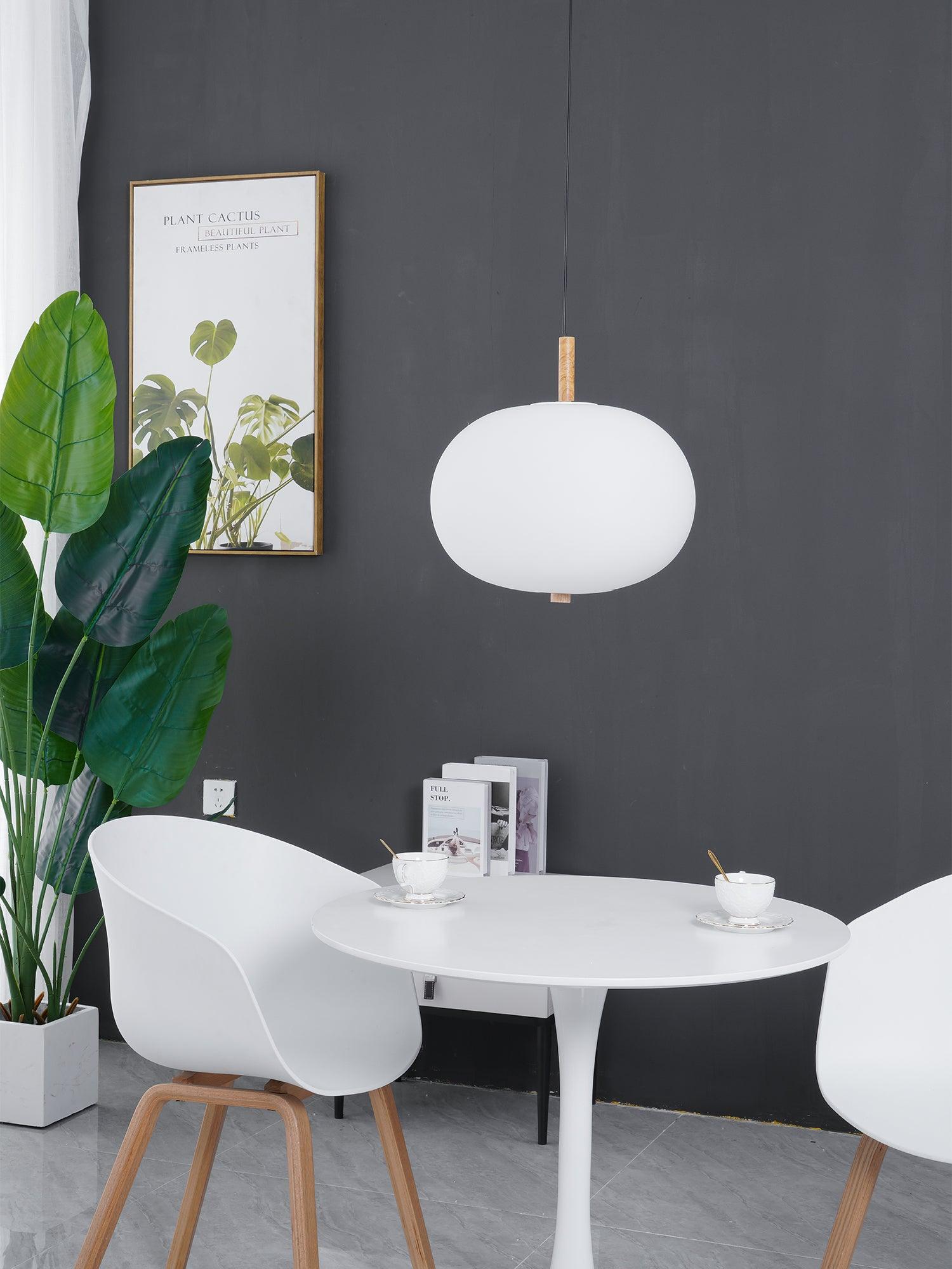 Ilargi Pendant Light - Blowlighting