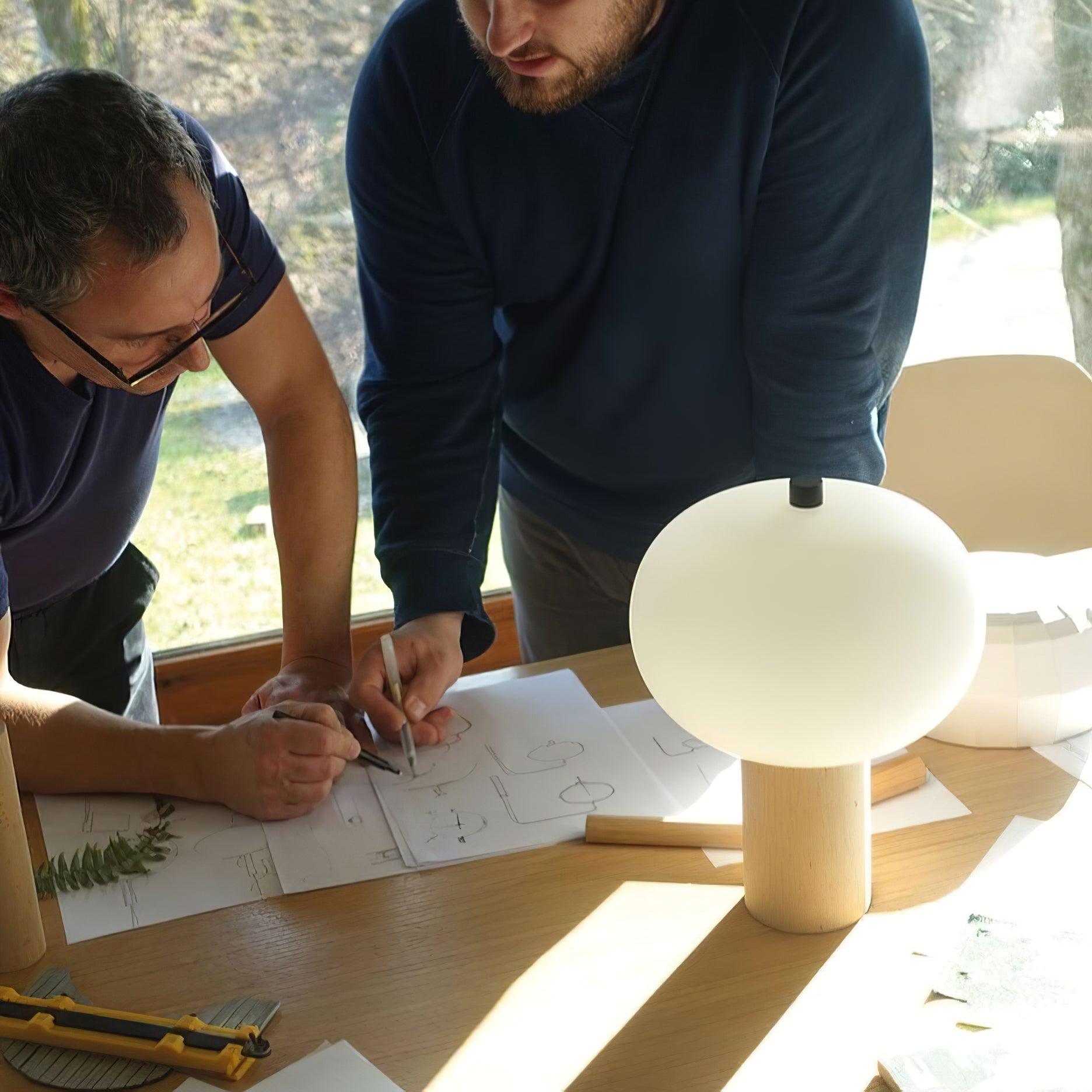 Ilargi Table Lamp - Blowlighting