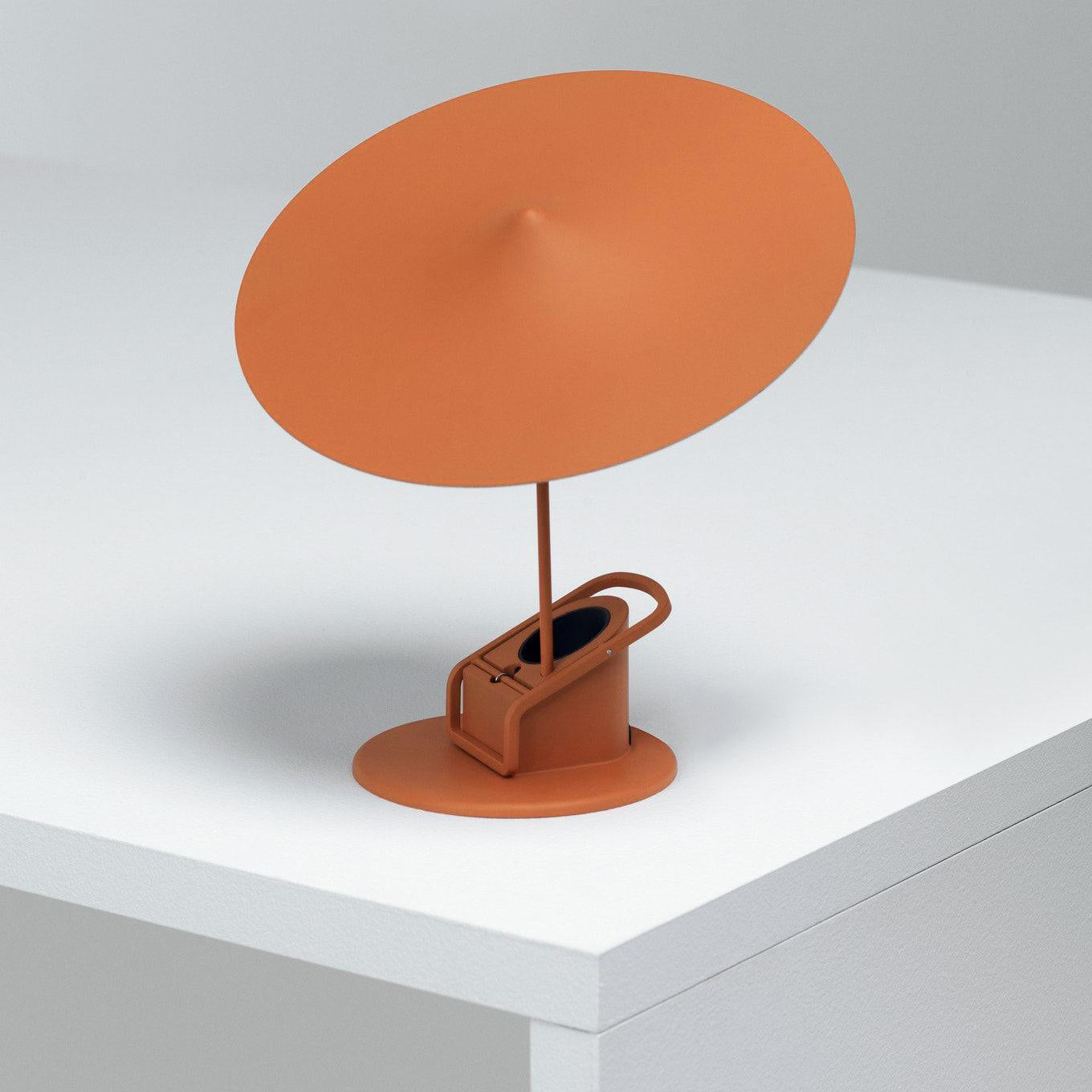 Ile Table Lamp - Blowlighting