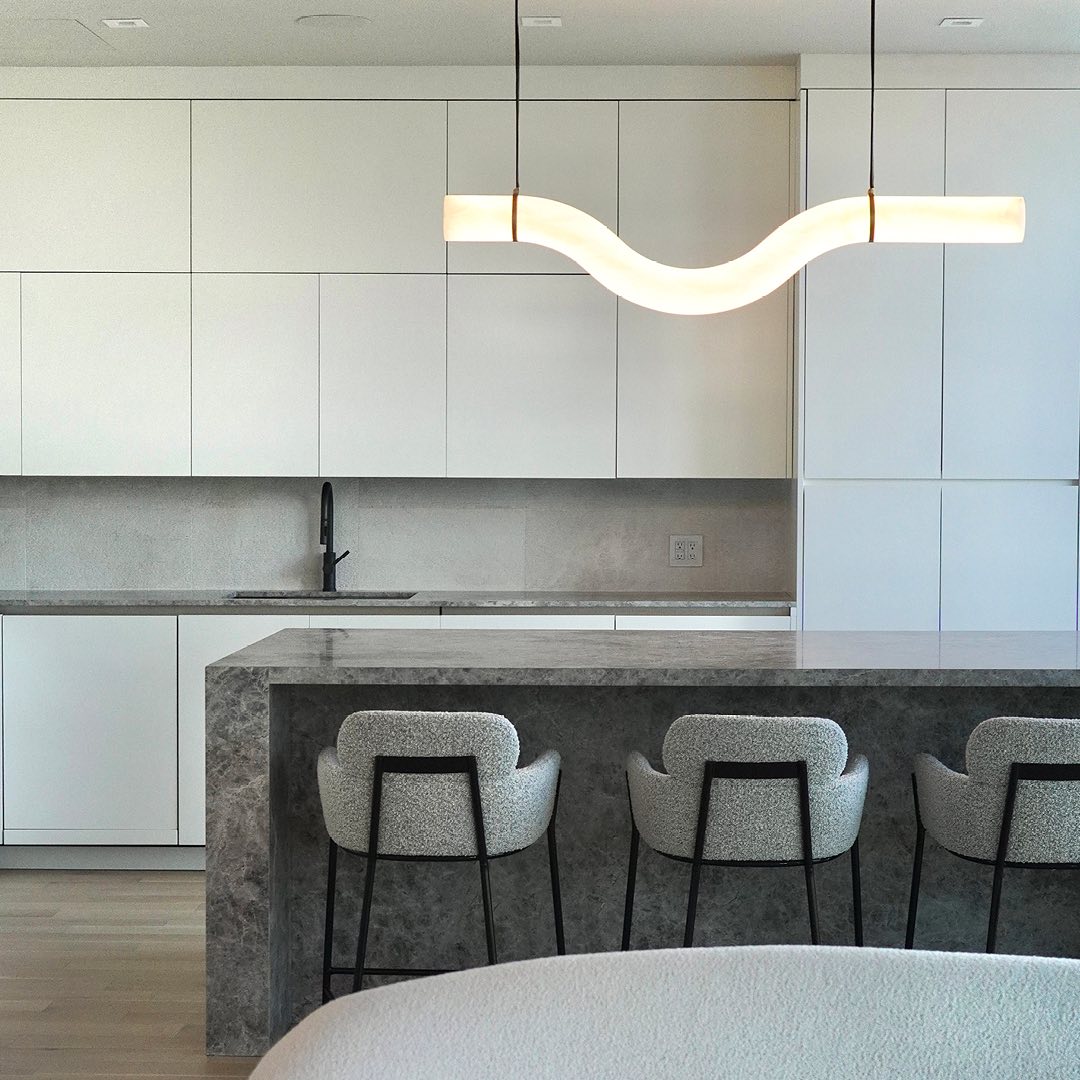 Luste Alabaster Closed-loop Pendant Light Chandelier - Blowlighting