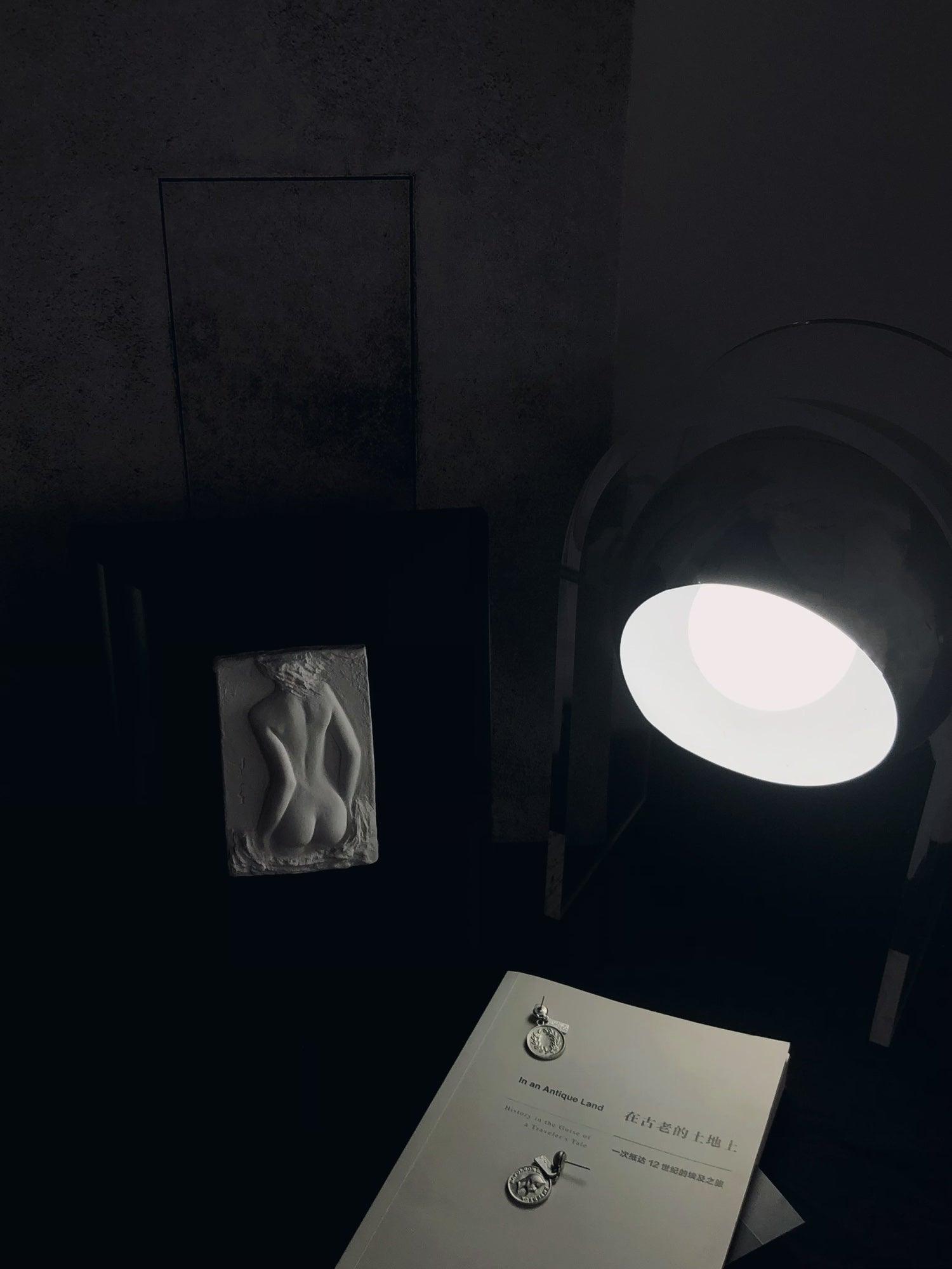 Insta Sensorette Table Lamp - Blowlighting