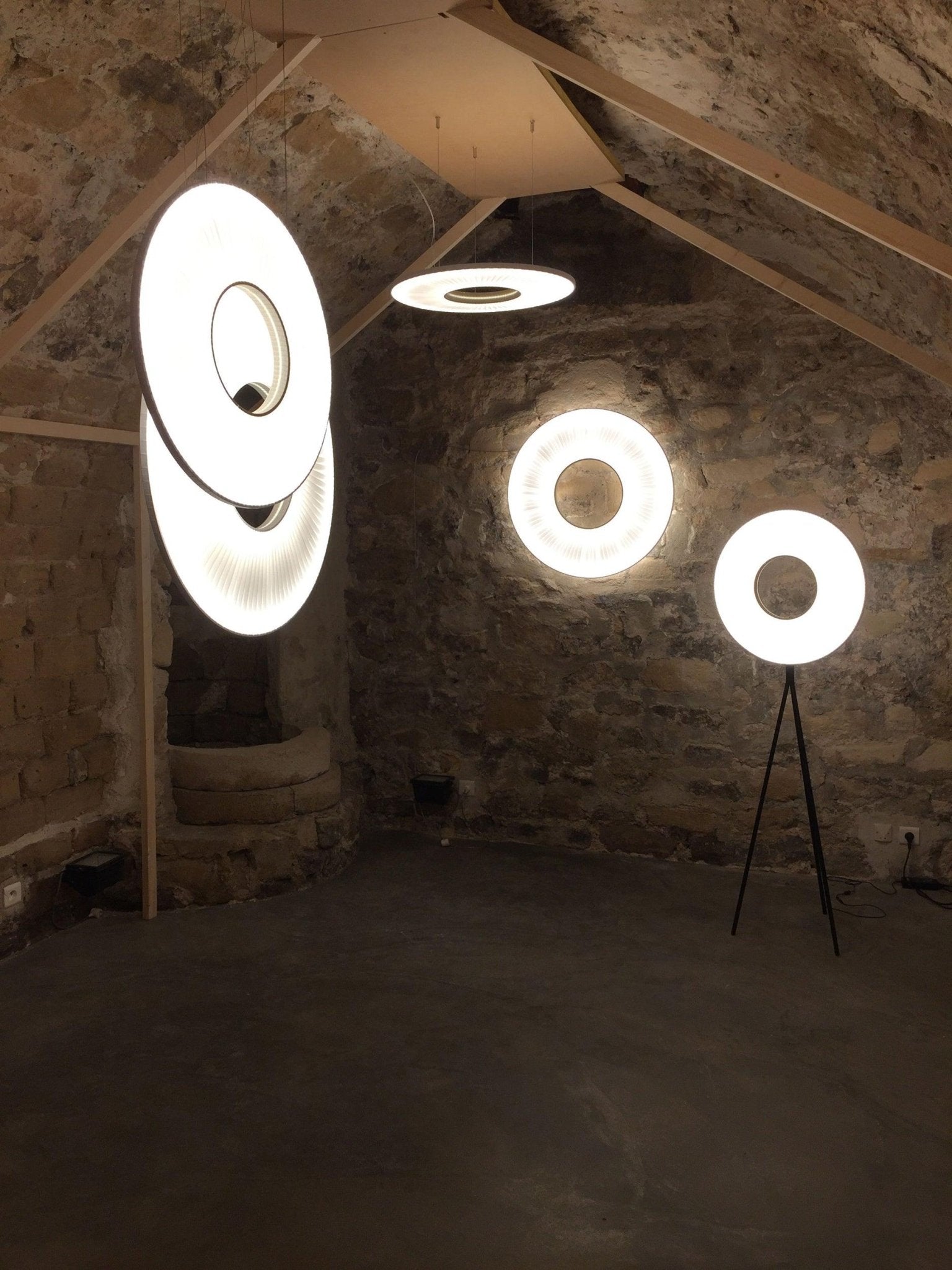 Helen Modern Metal Floor Lamp - Blowlighting