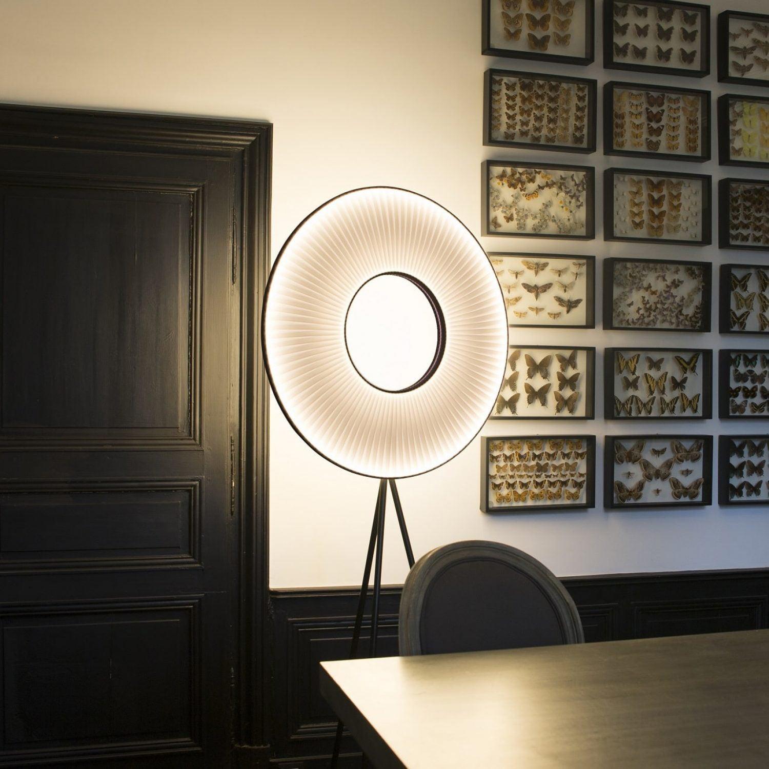 Helen Modern Metal Floor Lamp - Blowlighting