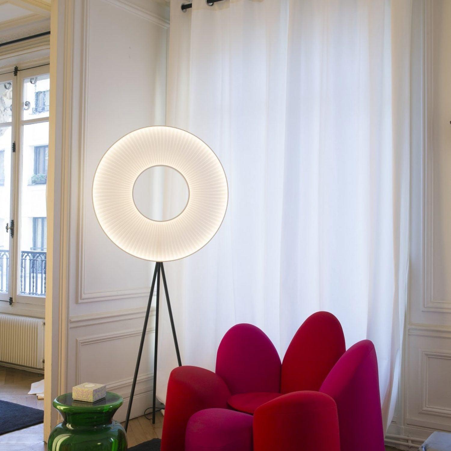 Helen Modern Metal Floor Lamp - Blowlighting