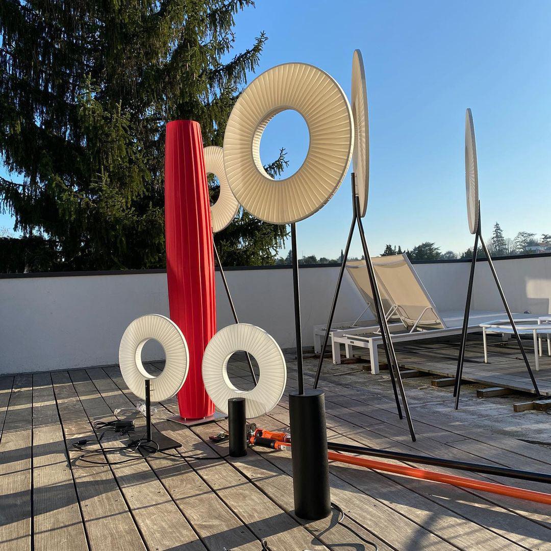 Helen Modern Metal Floor Lamp - Blowlighting