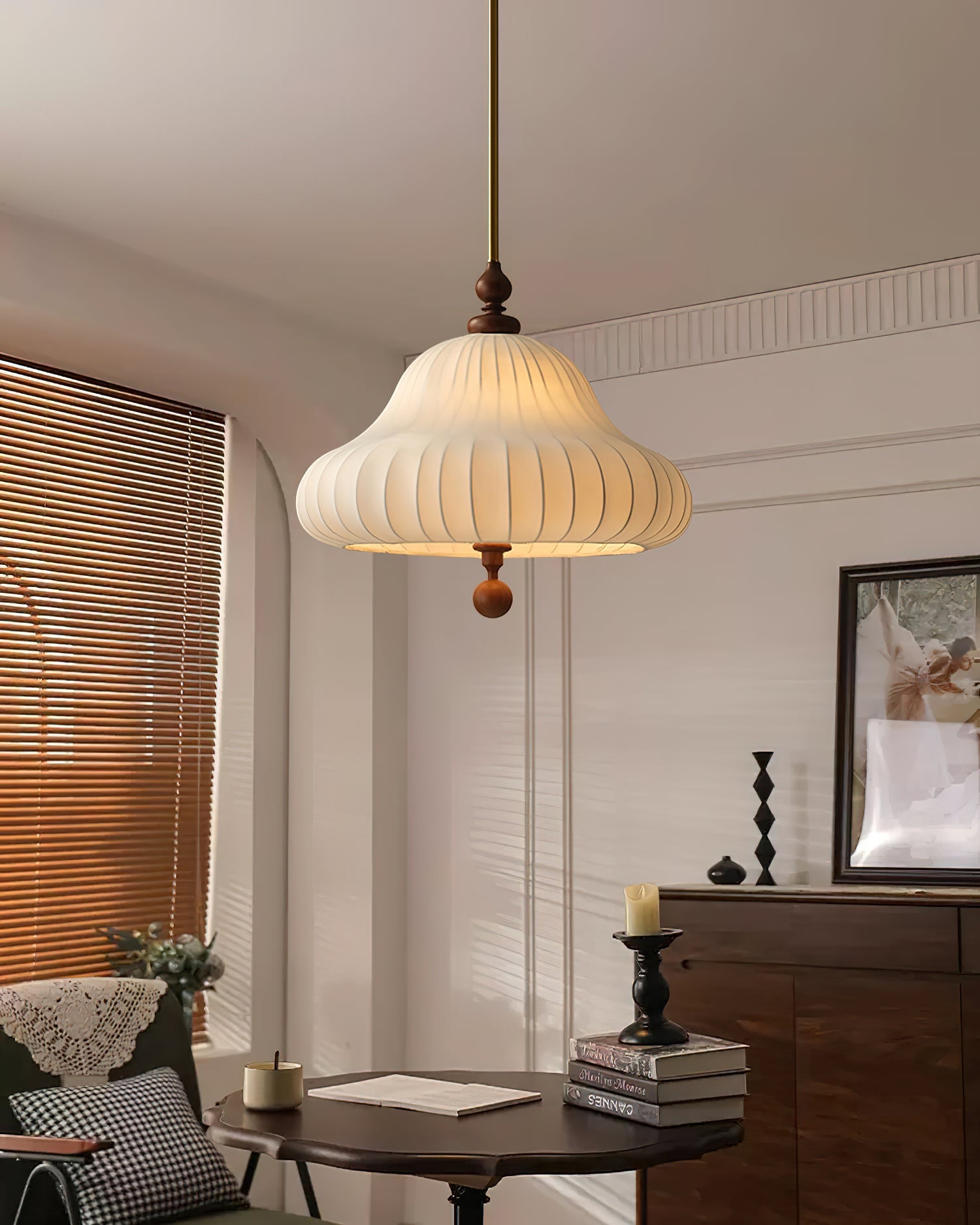 Isabella Bloom Pendant Light - Blowlighting
