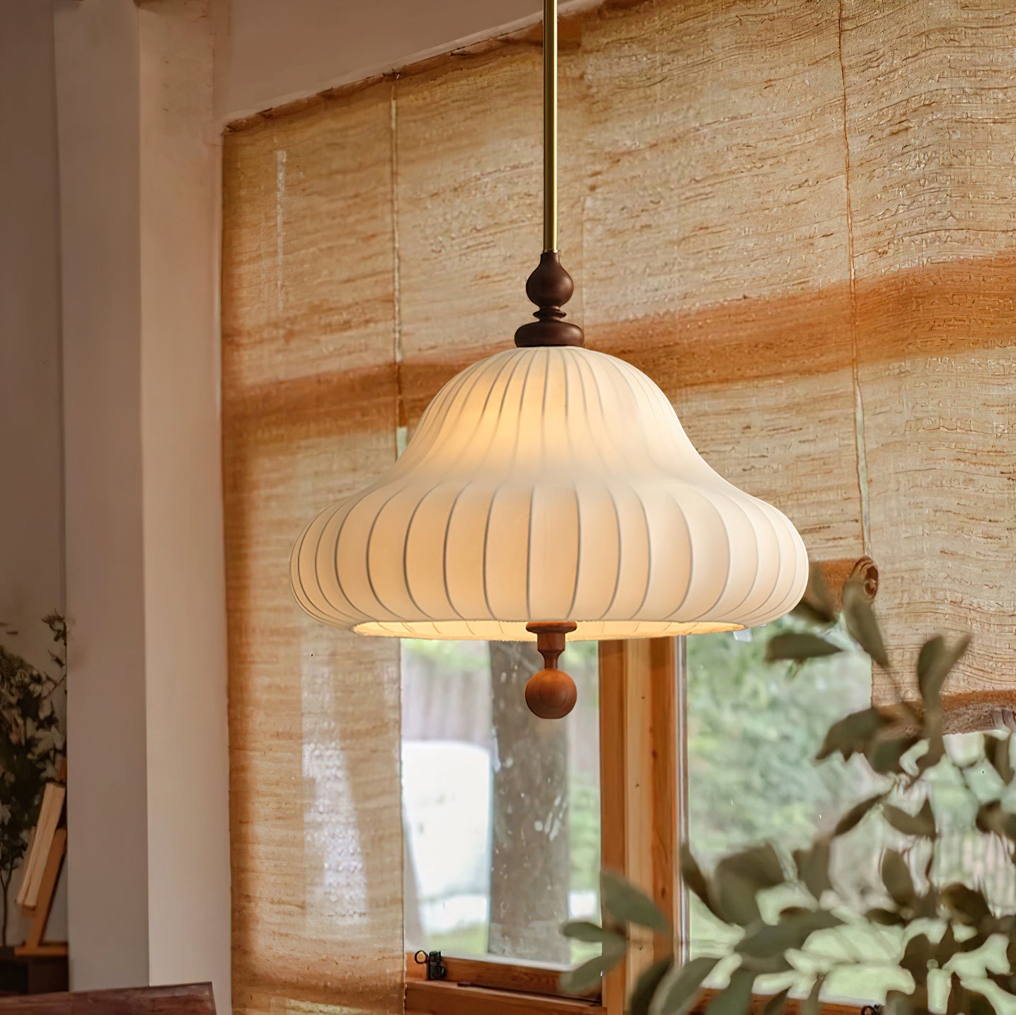 Isabella Bloom Pendant Light - Blowlighting