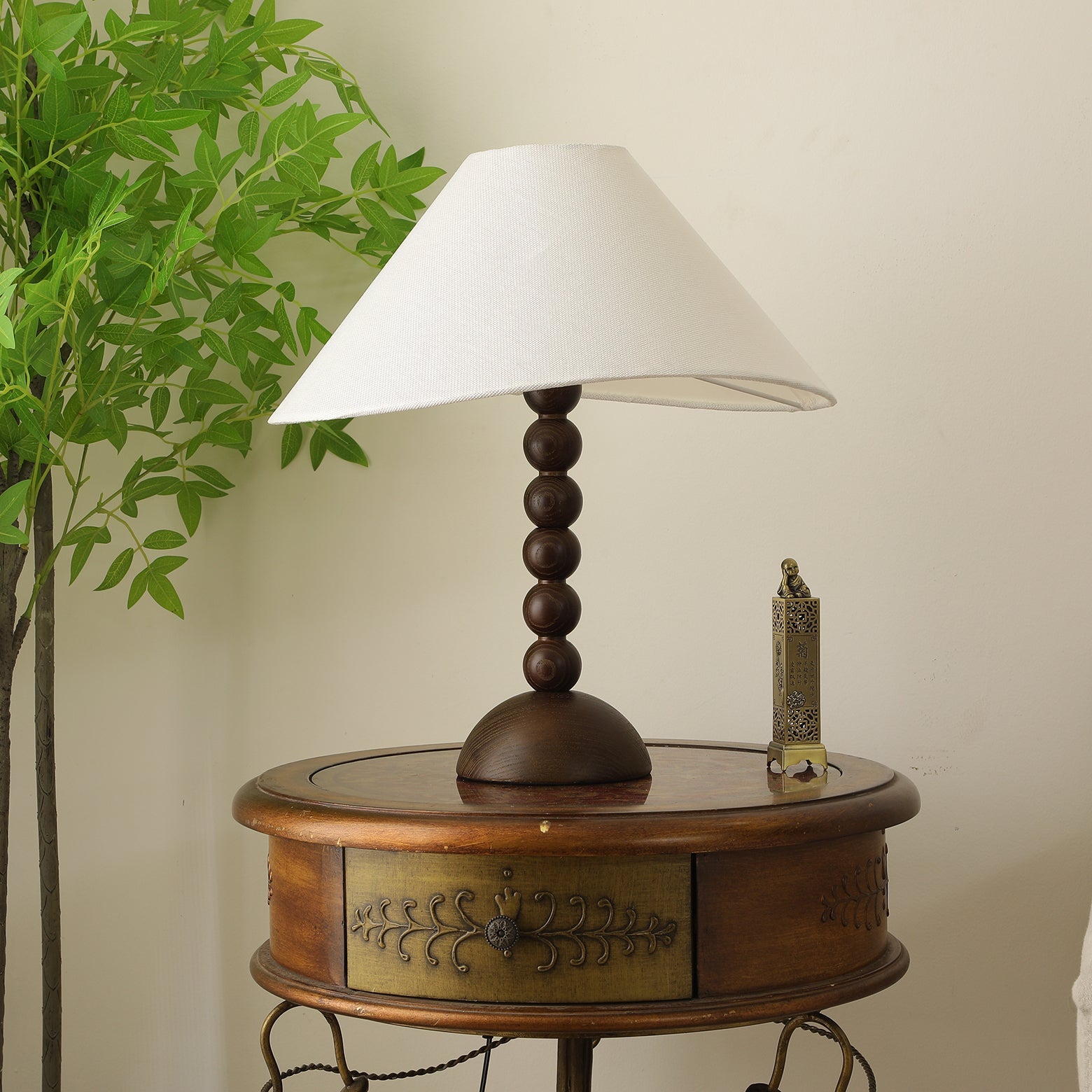 Isabella Grace Table Lamp - Blowlighting