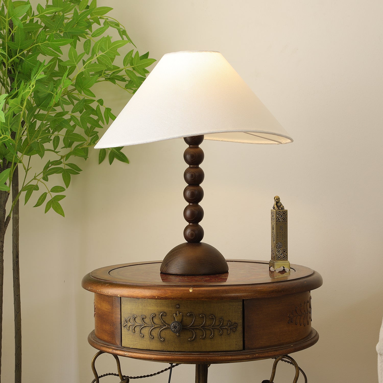 Isabella Grace Table Lamp - Blowlighting
