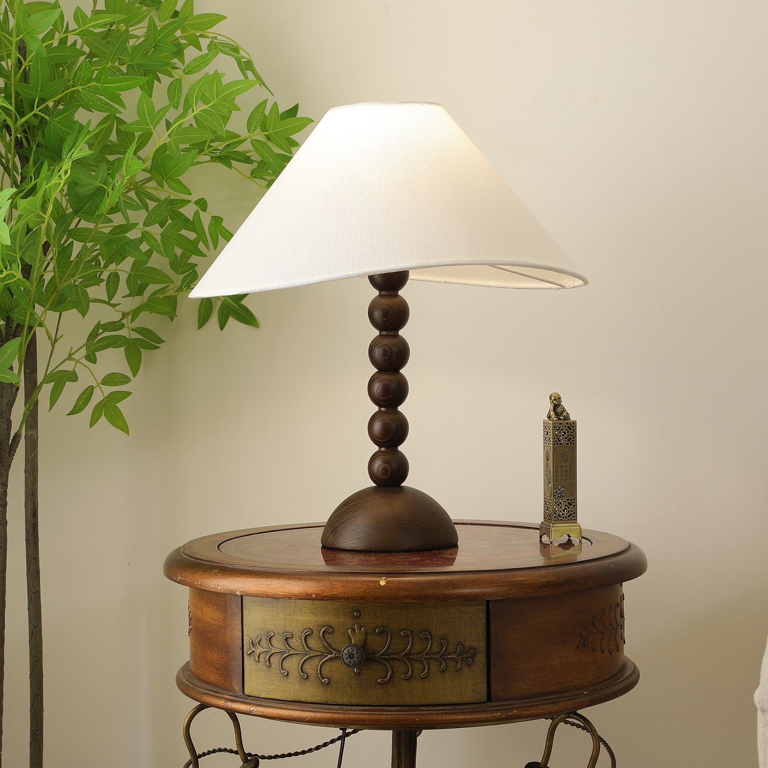 Isabella Grace Table Lamp - Blowlighting