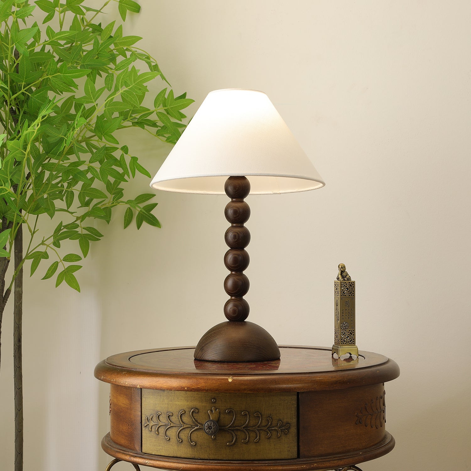 Isabella Grace Table Lamp - Blowlighting