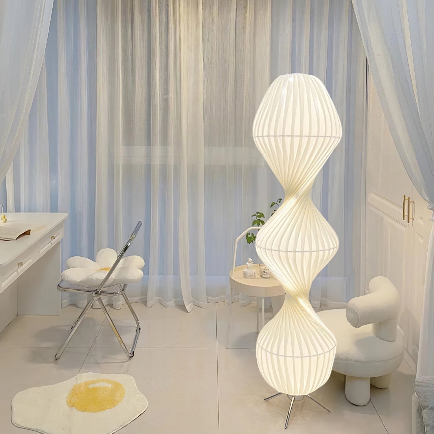 Isadora Floor Lamp - Blowlighting