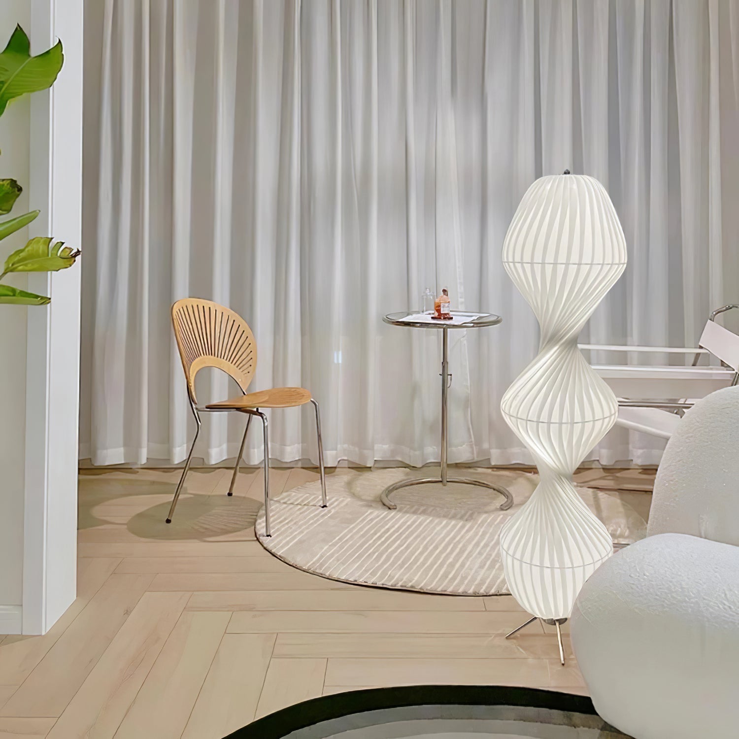 Isadora Floor Lamp - Blowlighting