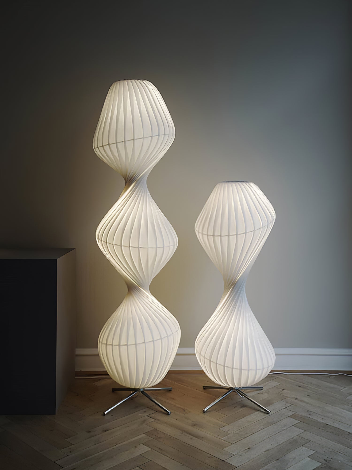 Isadora Floor Lamp - Blowlighting