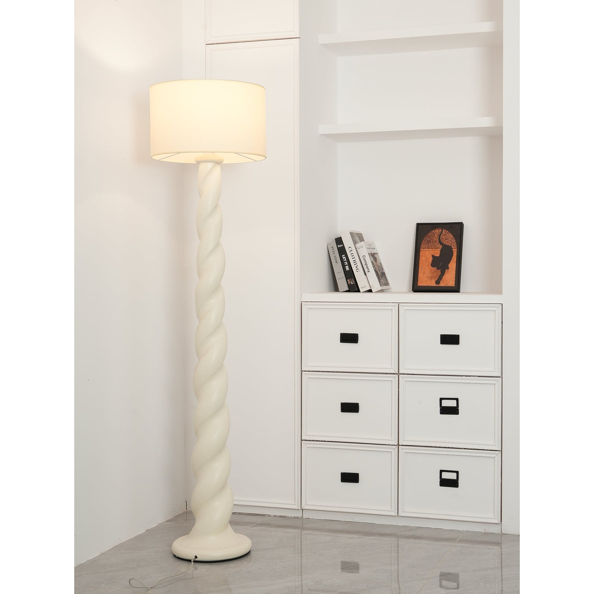 Yisi North Tower Floor Lamp - Blowlighting