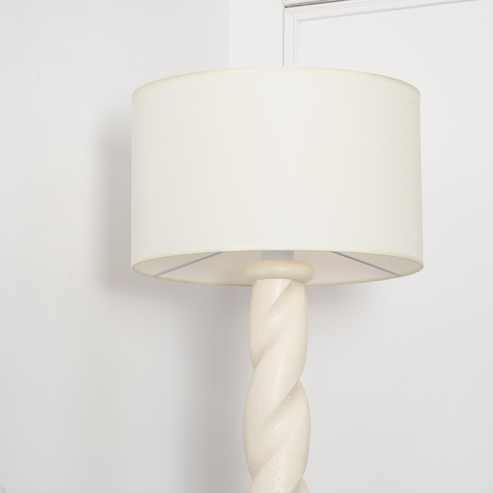 Yisi North Tower Floor Lamp - Blowlighting