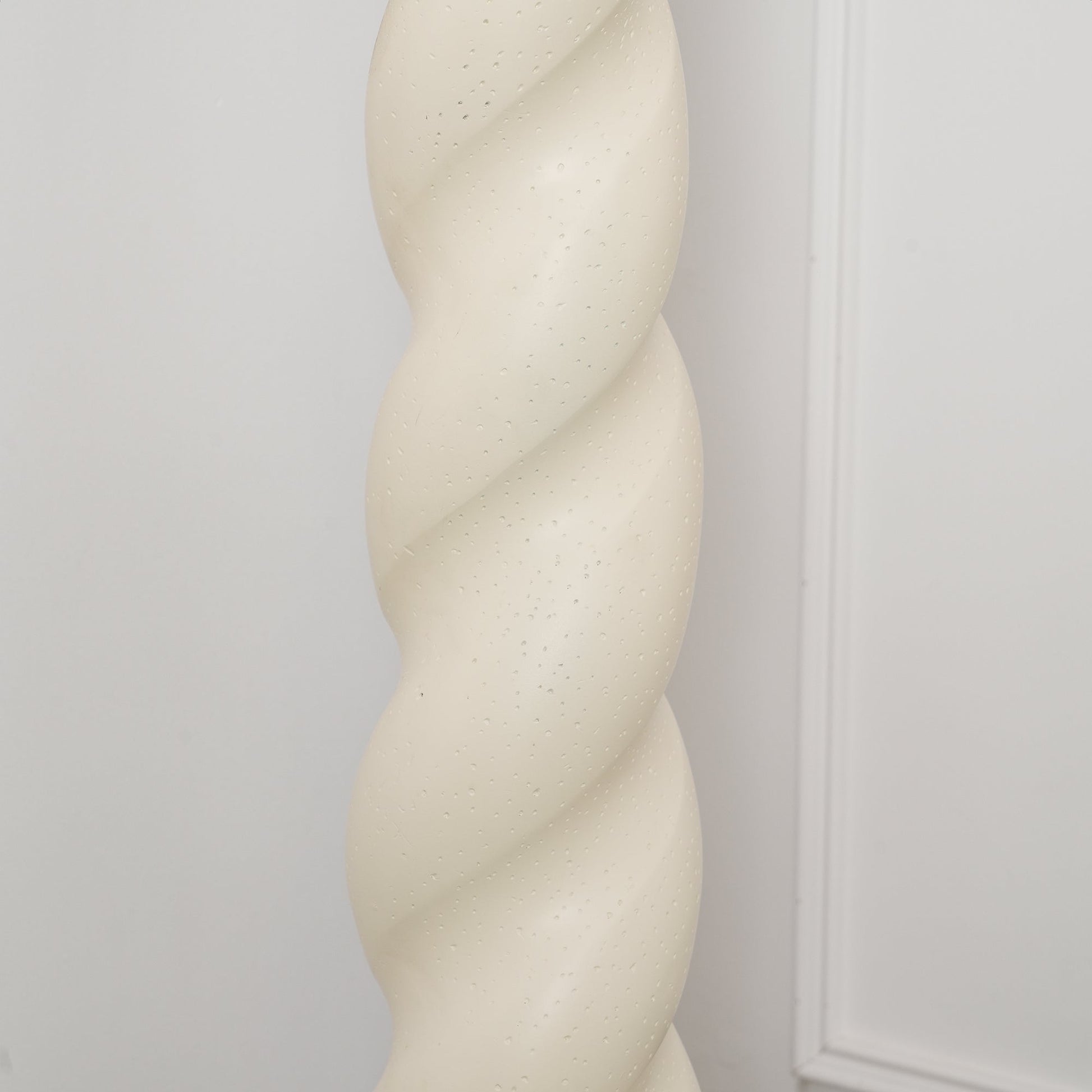 Yisi North Tower Floor Lamp - Blowlighting