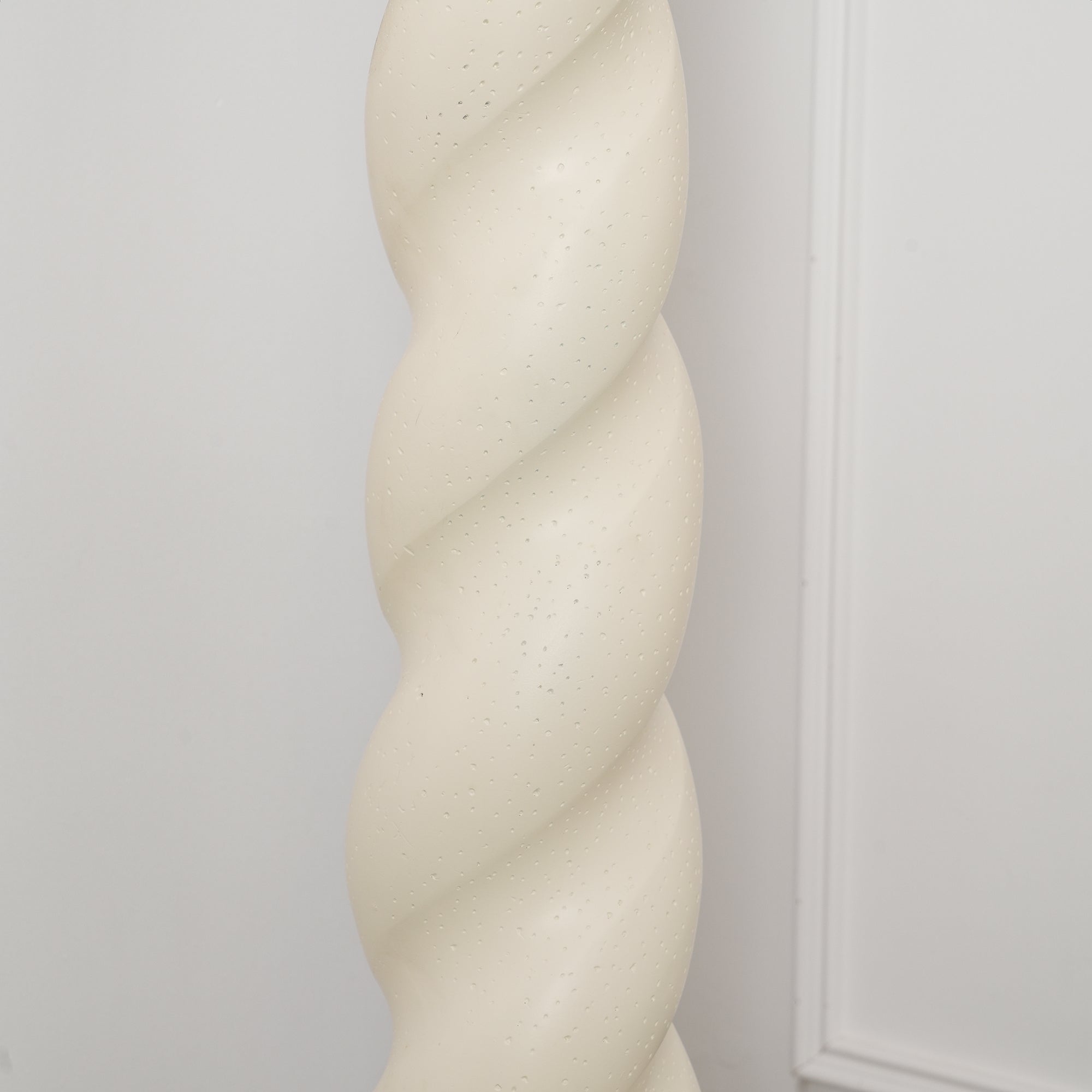 Yisi North Tower Floor Lamp - Blowlighting