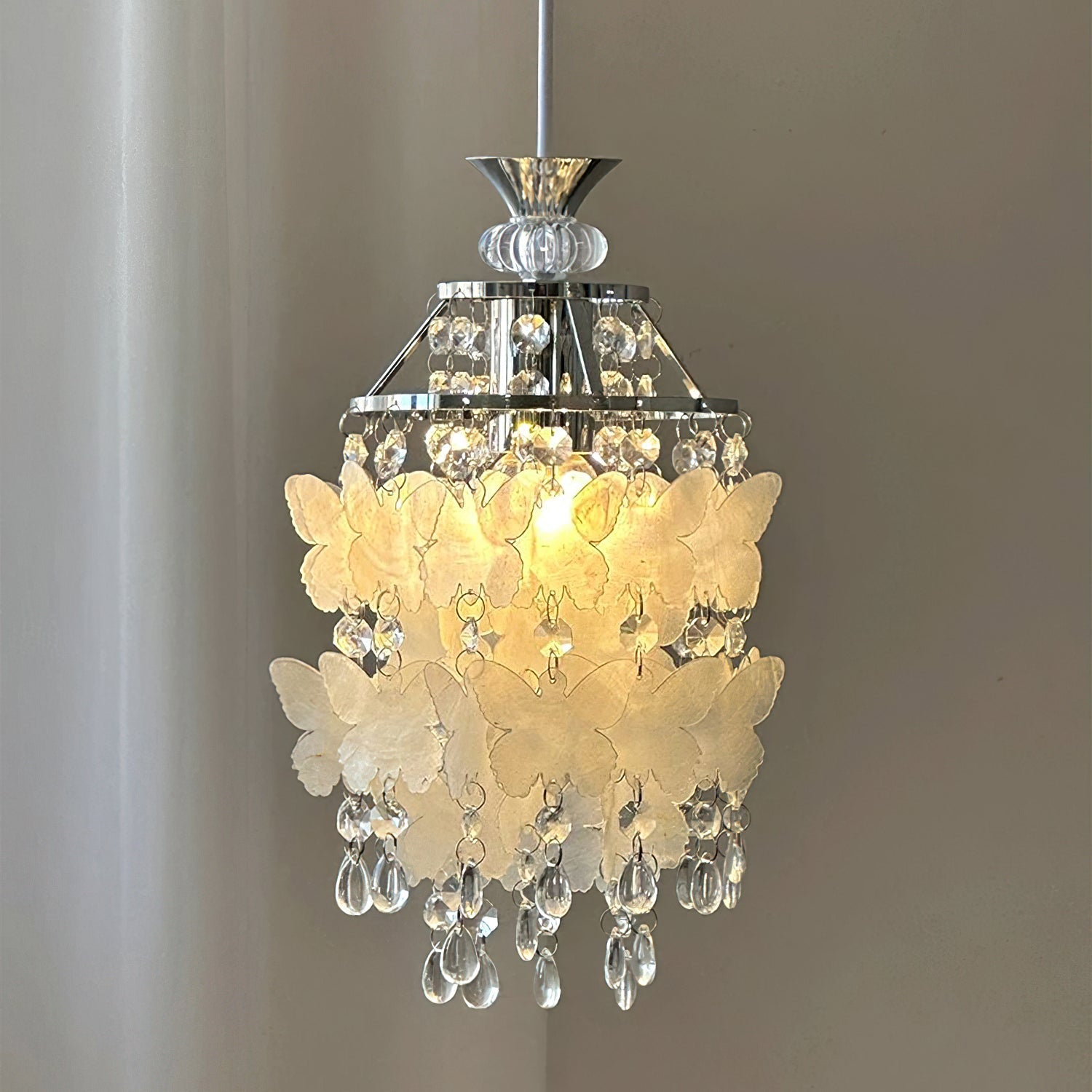 Jasinski Vintage Shell Pendant Light