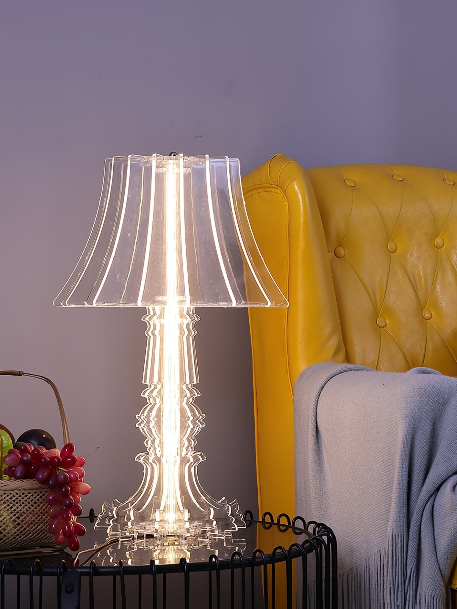 Elmariel Sculptural Acrylic Table Lamp - Blowlighting