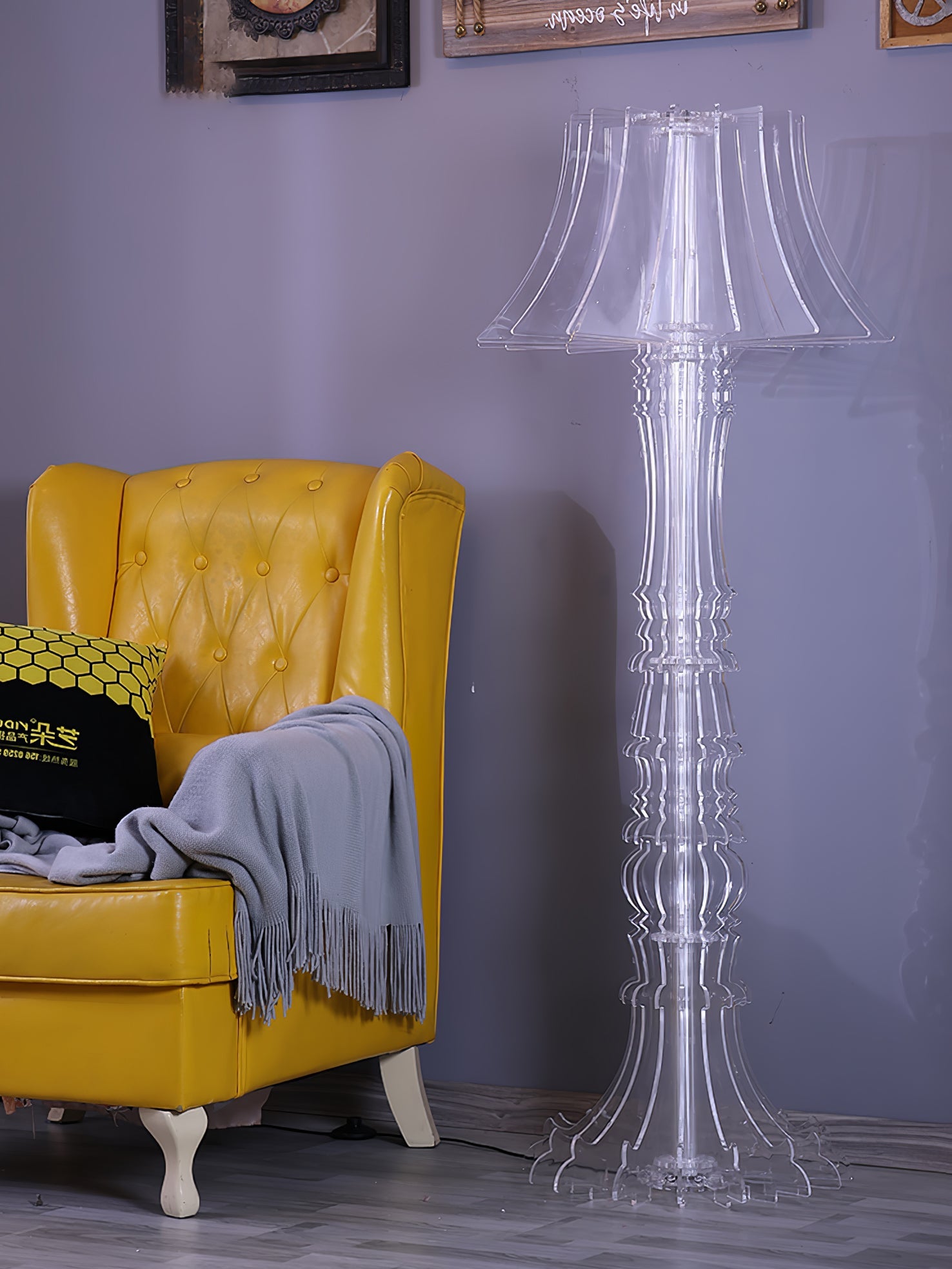 Elmariel Sculptural Acrylic Table Lamp - Blowlighting
