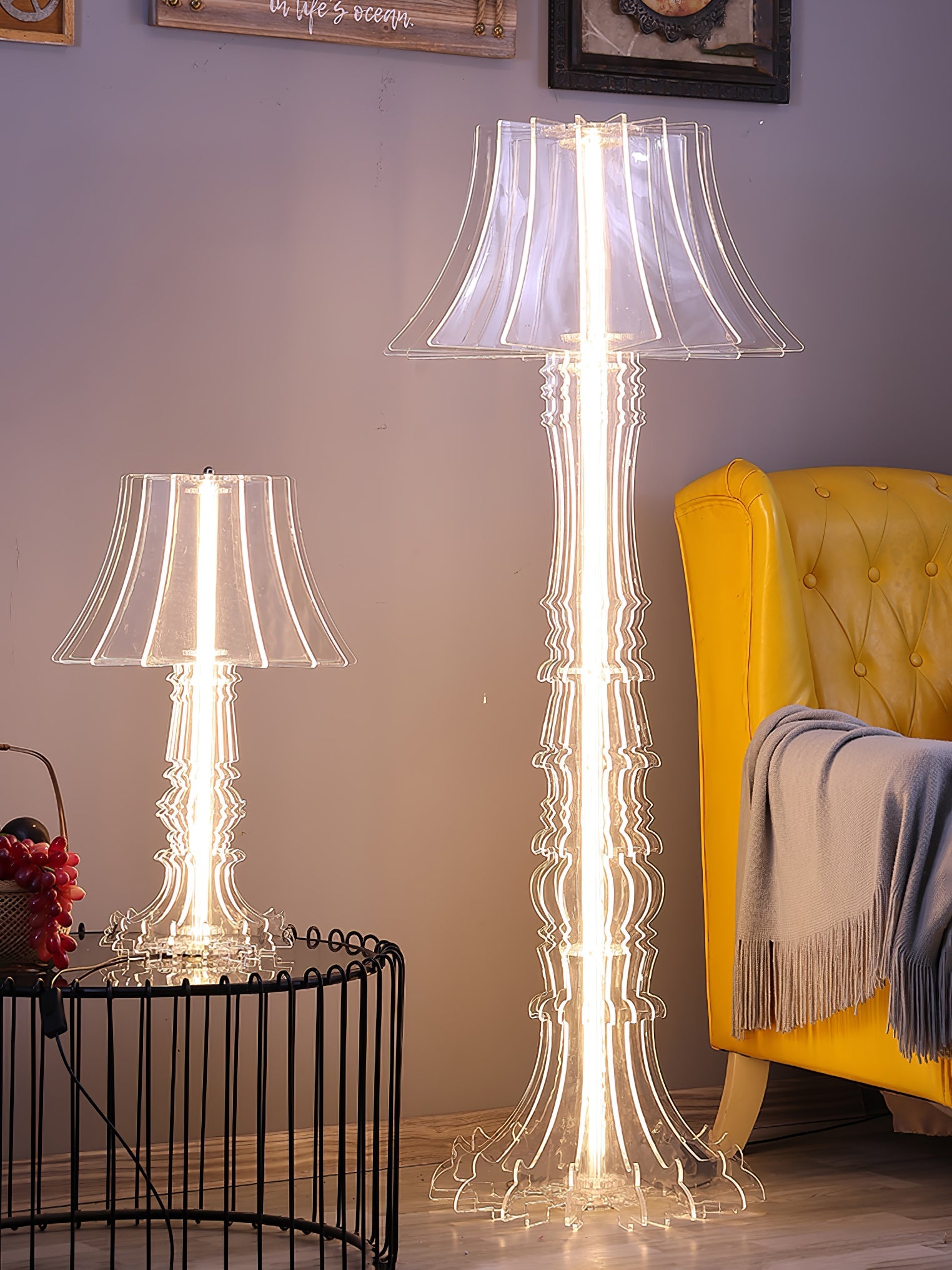 Elmariel Sculptural Acrylic Table Lamp - Blowlighting