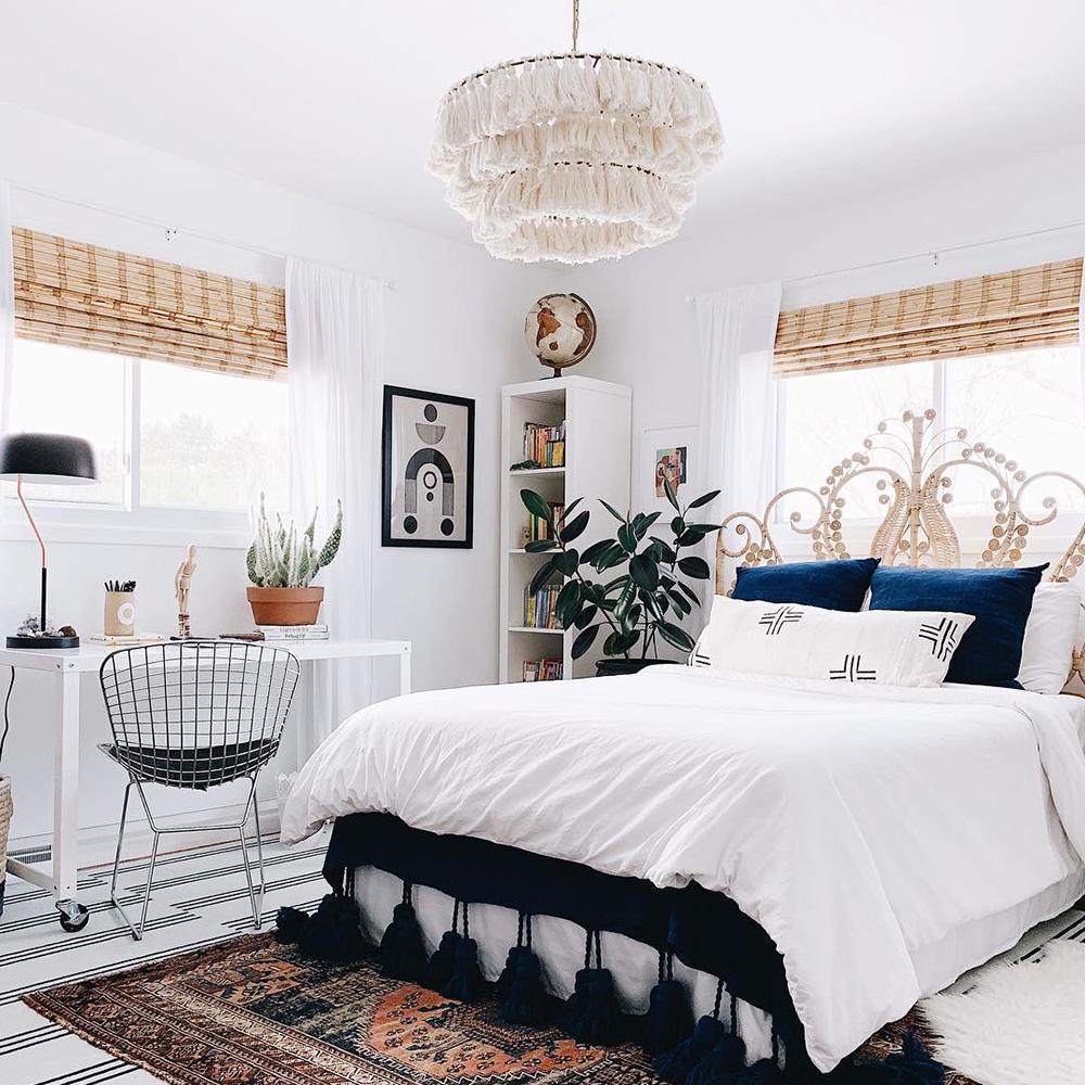 Fela Tassel Chandelier - Blowlighting