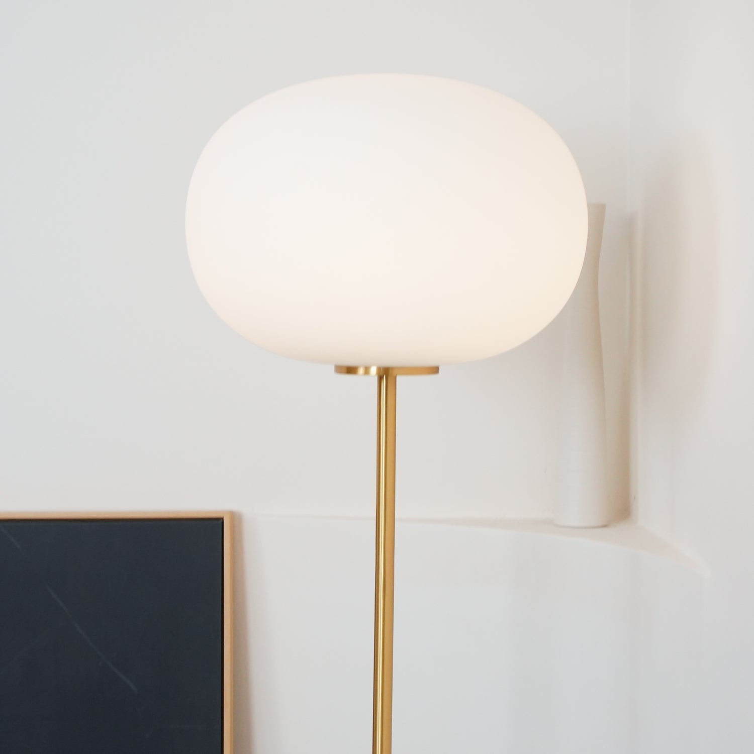 Iloryra Column-Base Travertine Floor Lamp - Blowlighting