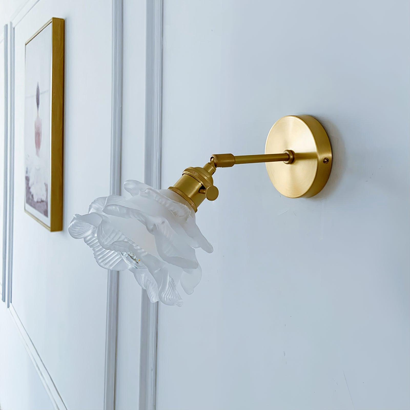 Petal Vintage Brass Wall Lamp - Blowlighting