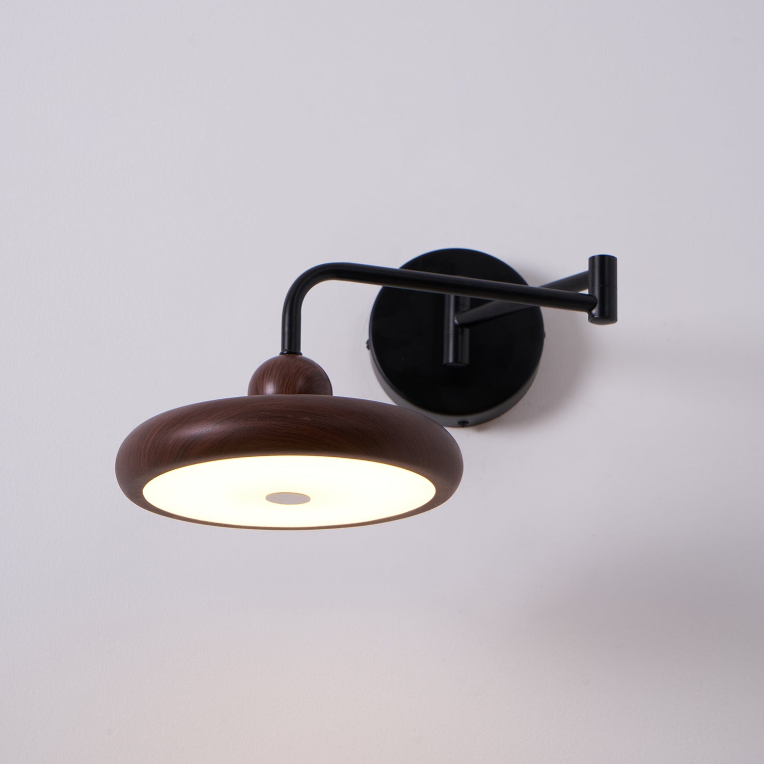 Kenshika Wooden Disc Black Wall Light - Blowlighting