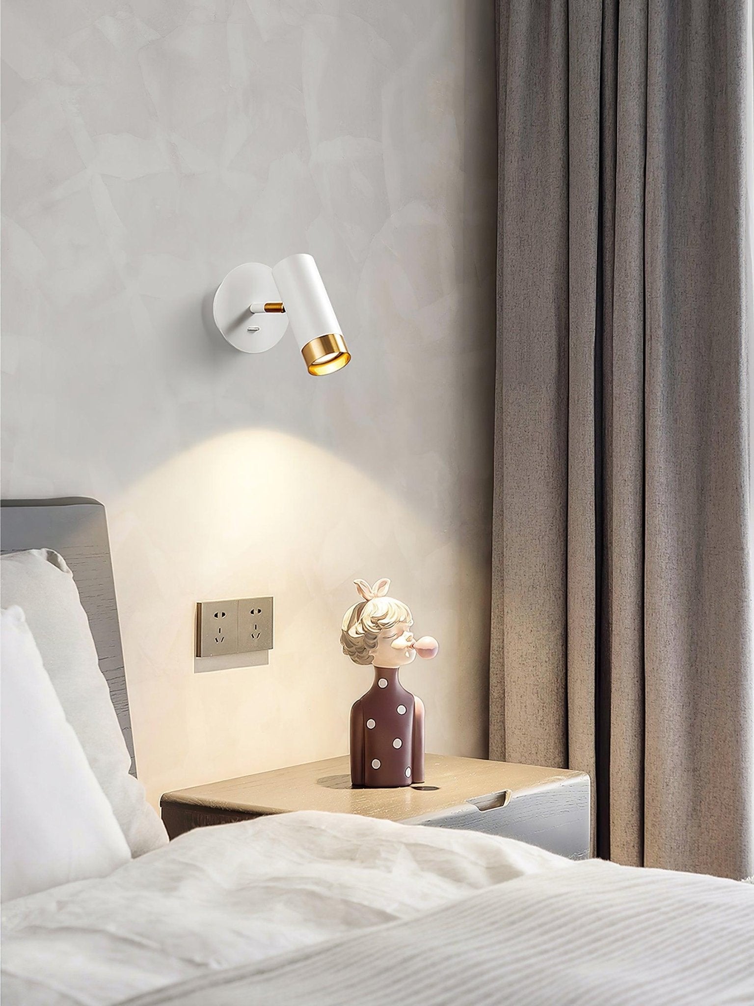 Karpo Wall Lamp - Blowlighting