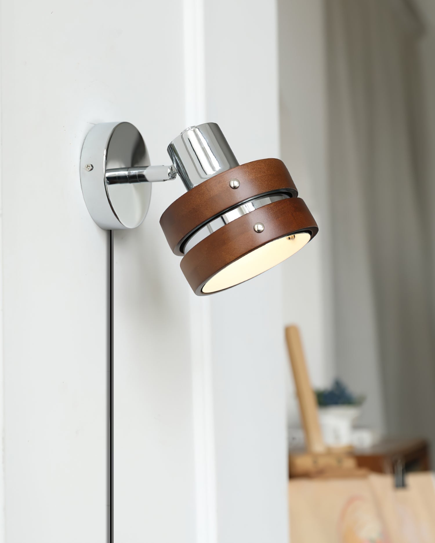 Karry Plug-in Wall Lamp - Blowlighting