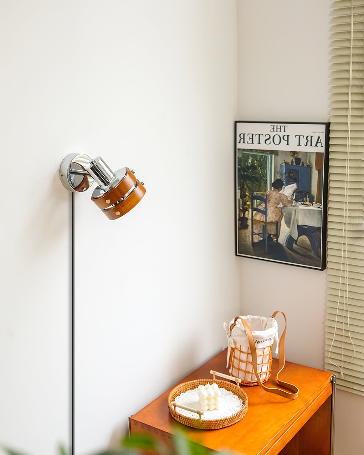 Karry Plug-in Wall Lamp - Blowlighting