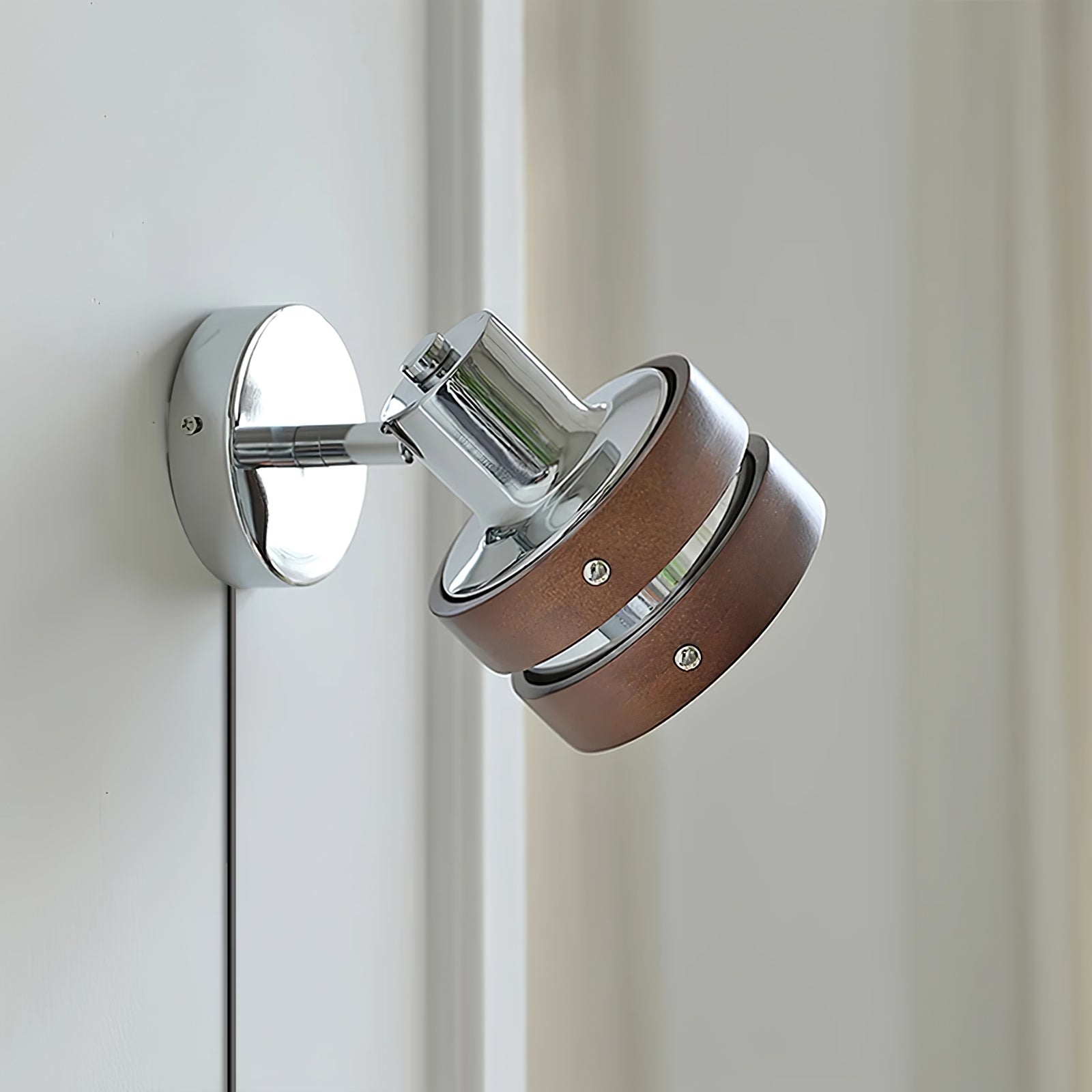Karry Plug-in Wall Lamp - Blowlighting