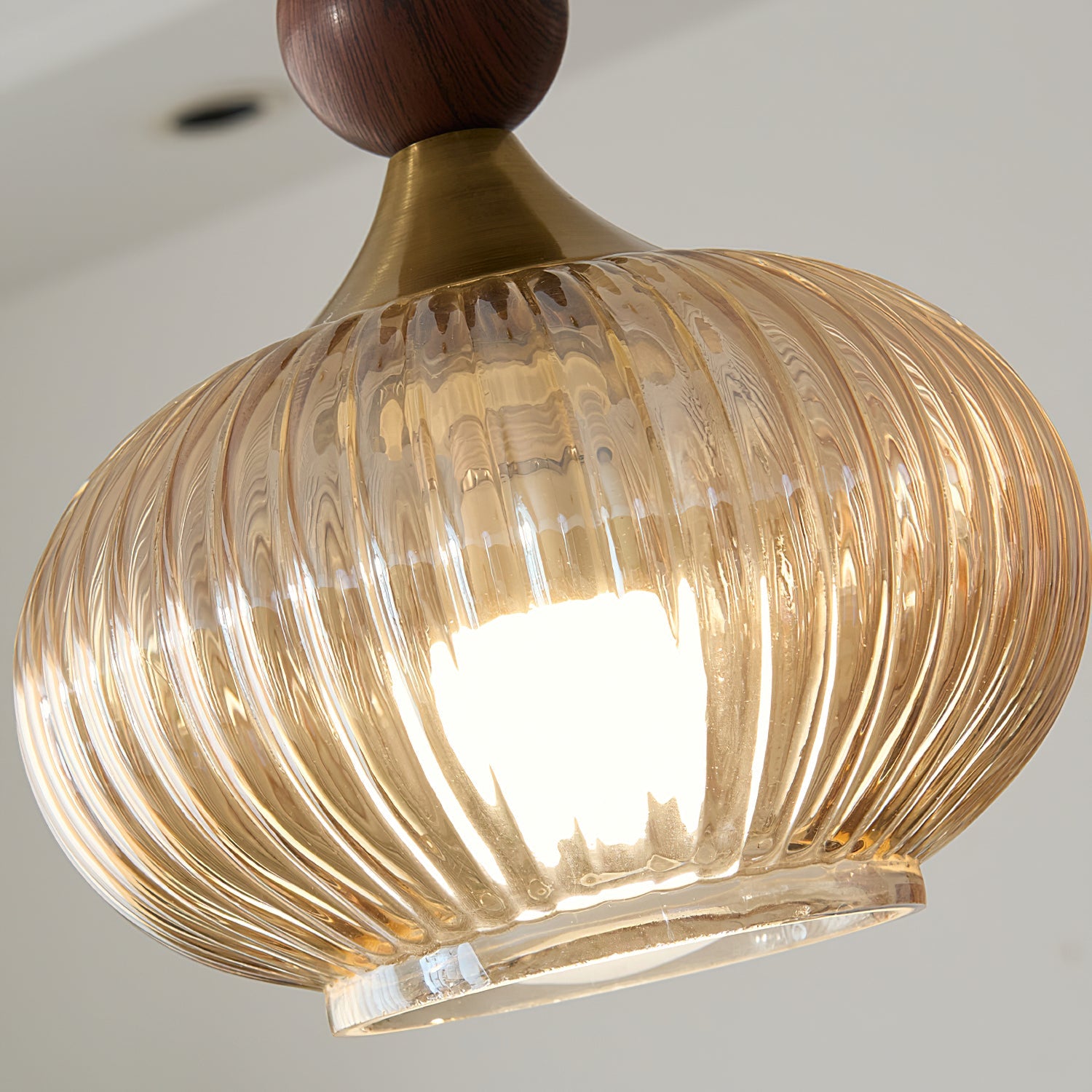 Kaydan Modern Glass Pendant Light