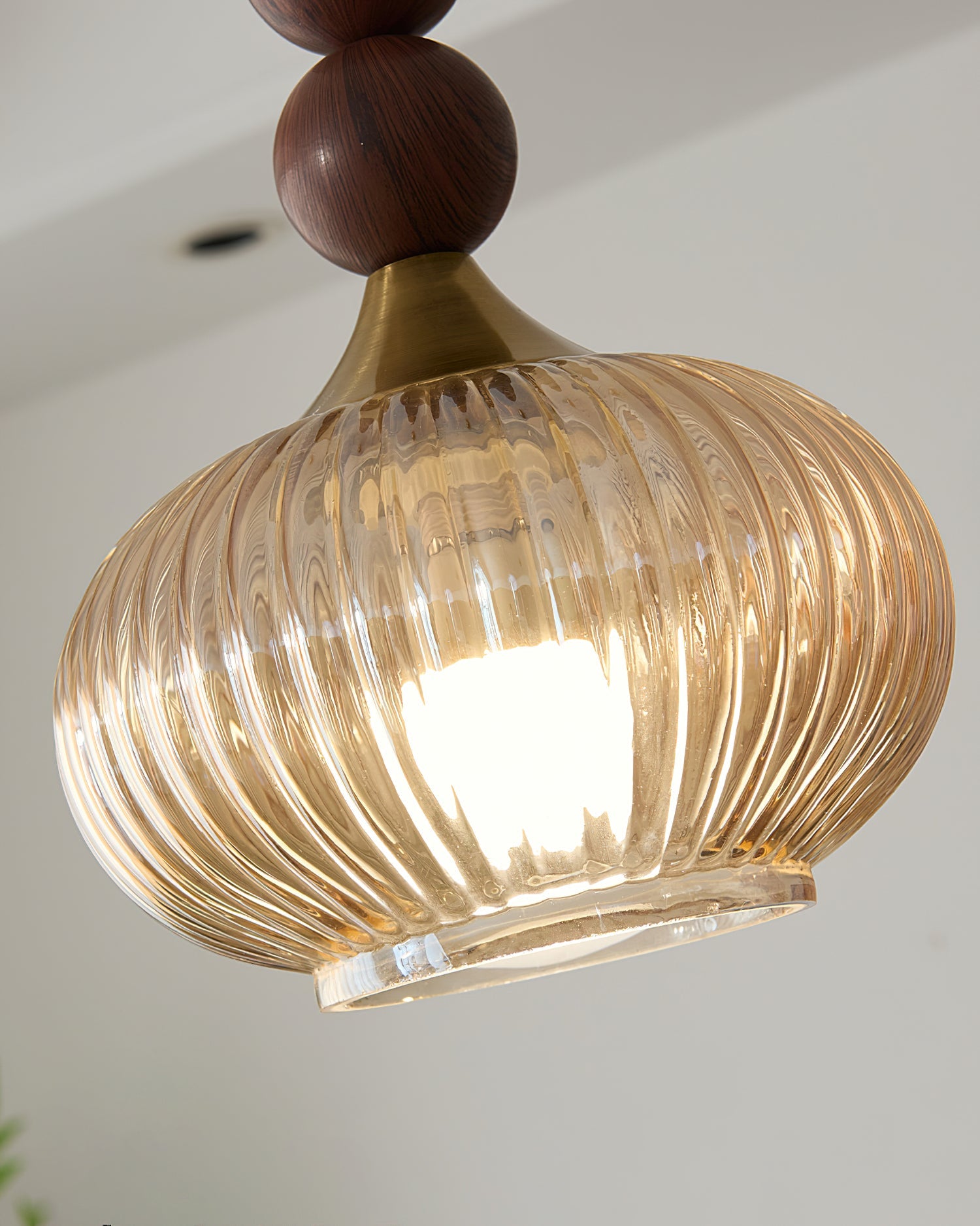 Kaydan Modern Glass Pendant Light