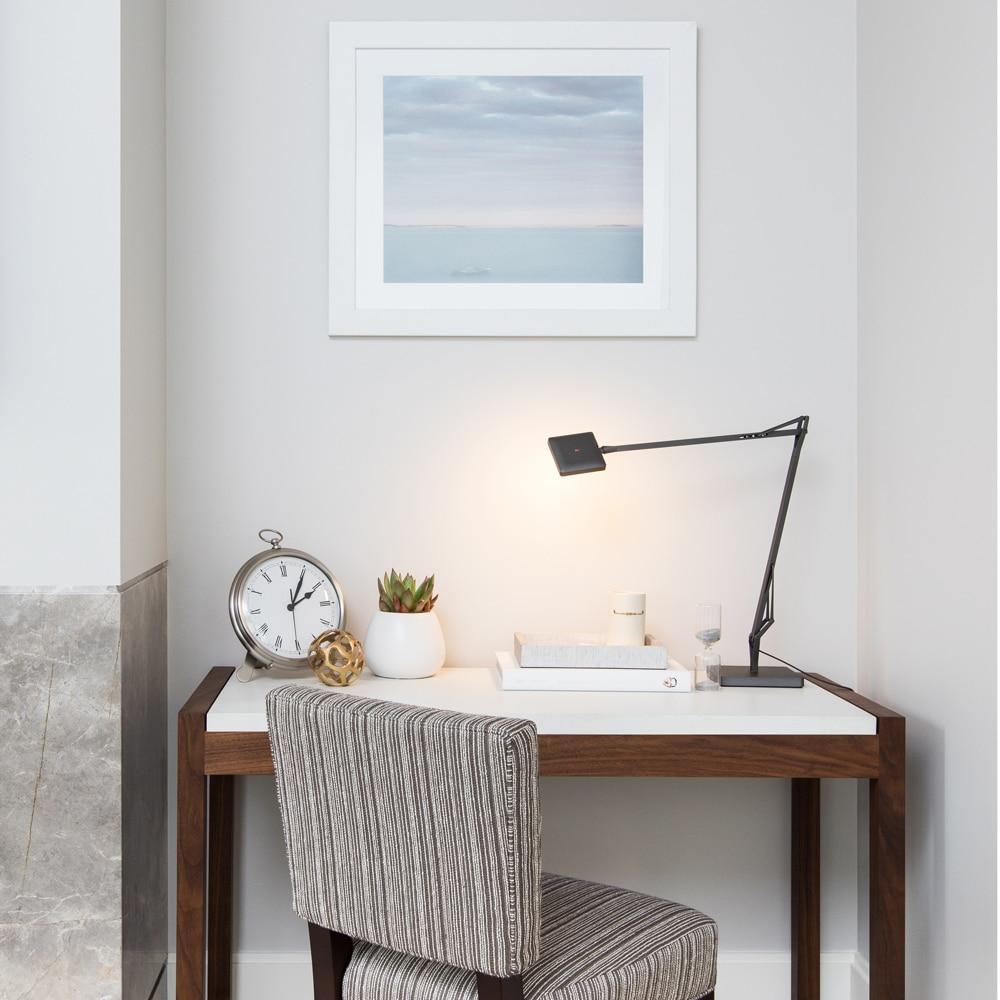 Edge Table Lamp - Blowlighting