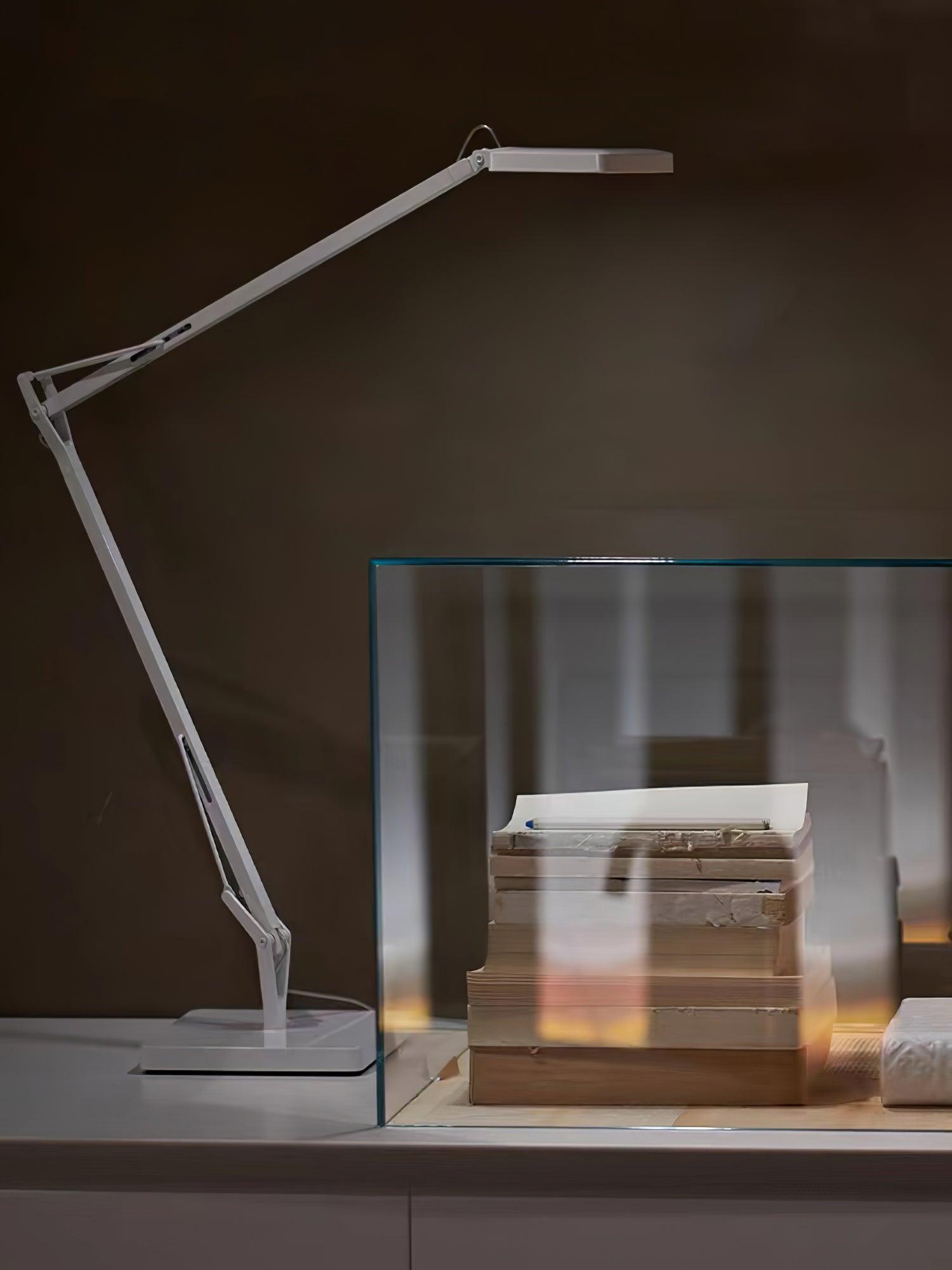 Edge Table Lamp - Blowlighting