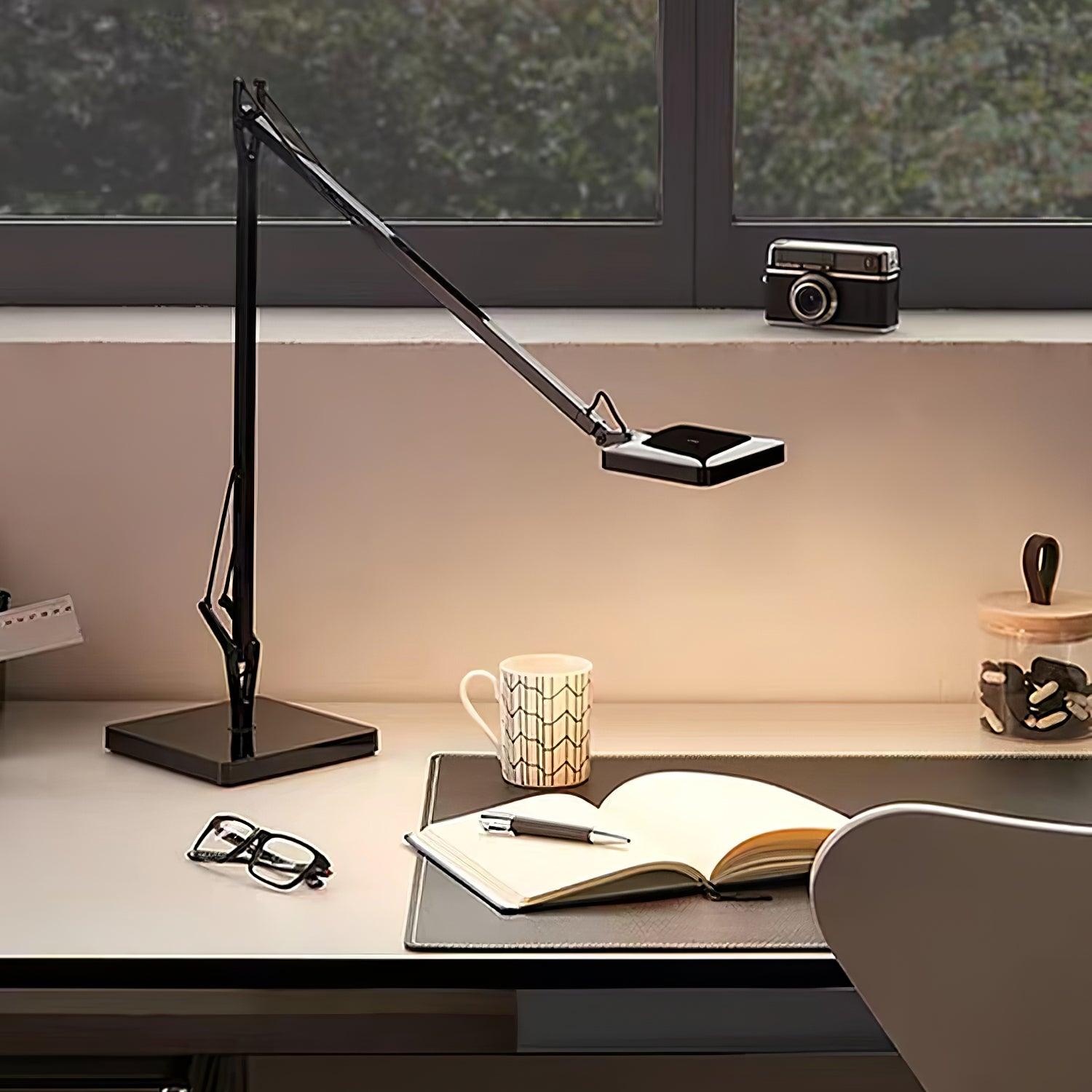 Edge Table Lamp - Blowlighting